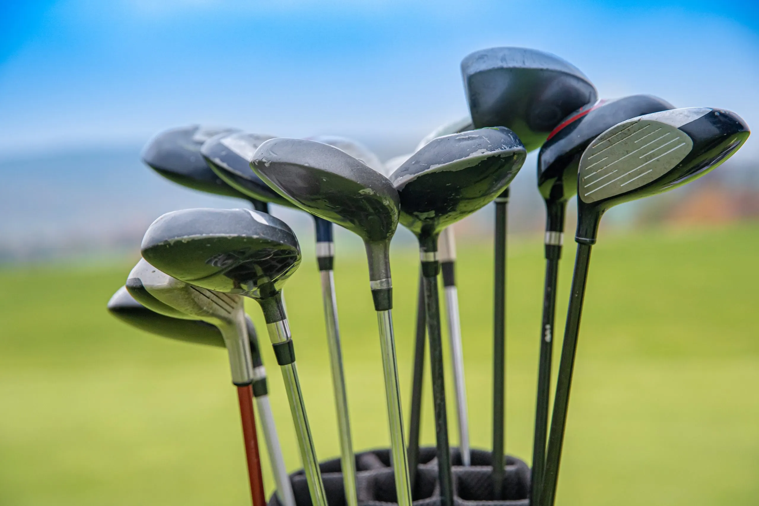 Vietnam Golf Equipment Market Outlook to 2035 professional-golf-clubs-bag-green-scaled