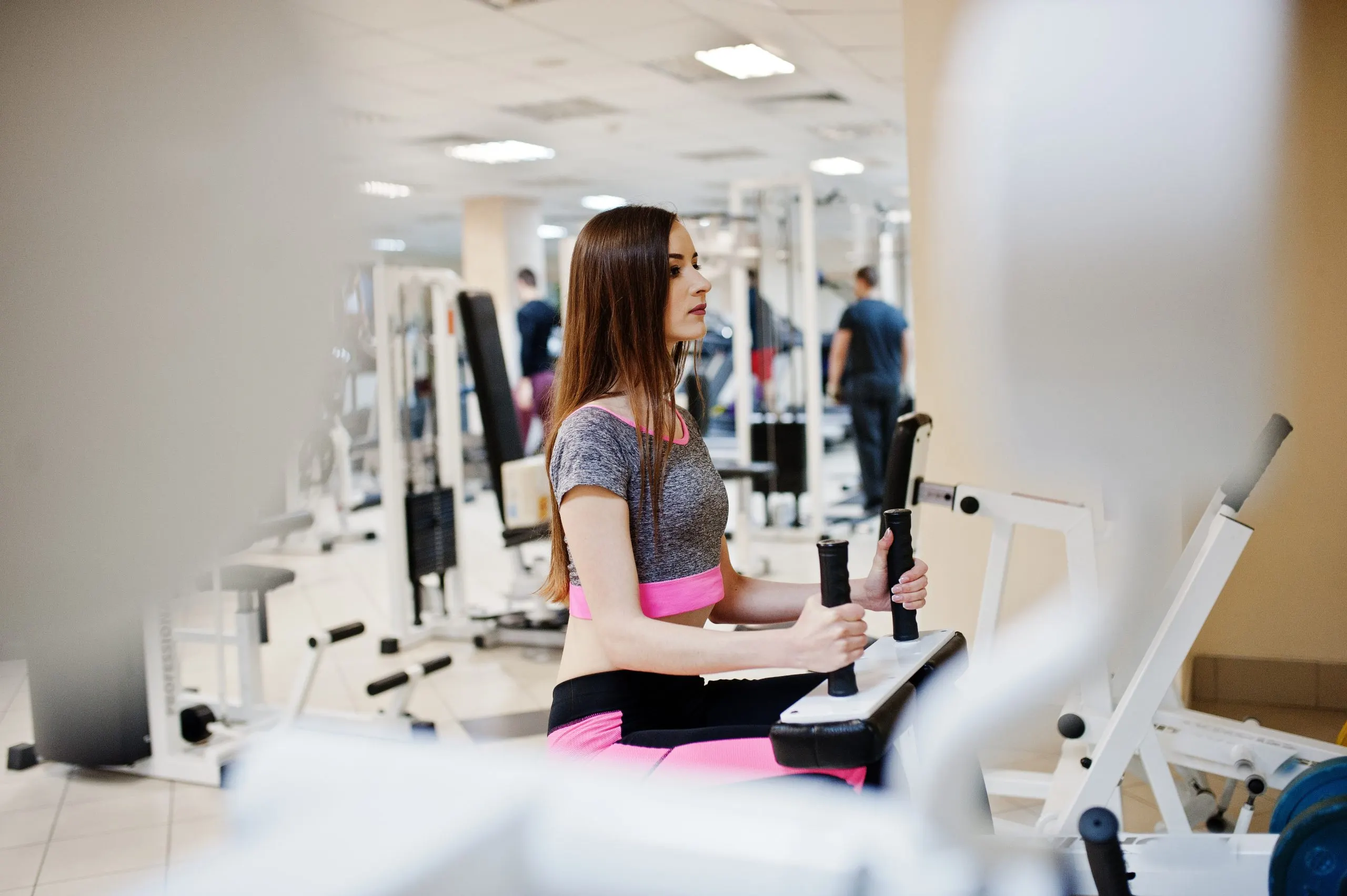 KSA Health and Fitness Club Market Outlook with 10% Membership Growth and Strong Demand Across Wellness and Fitness Services young-brunette-sexy-slim-girl-doing-workout-gym-scaled