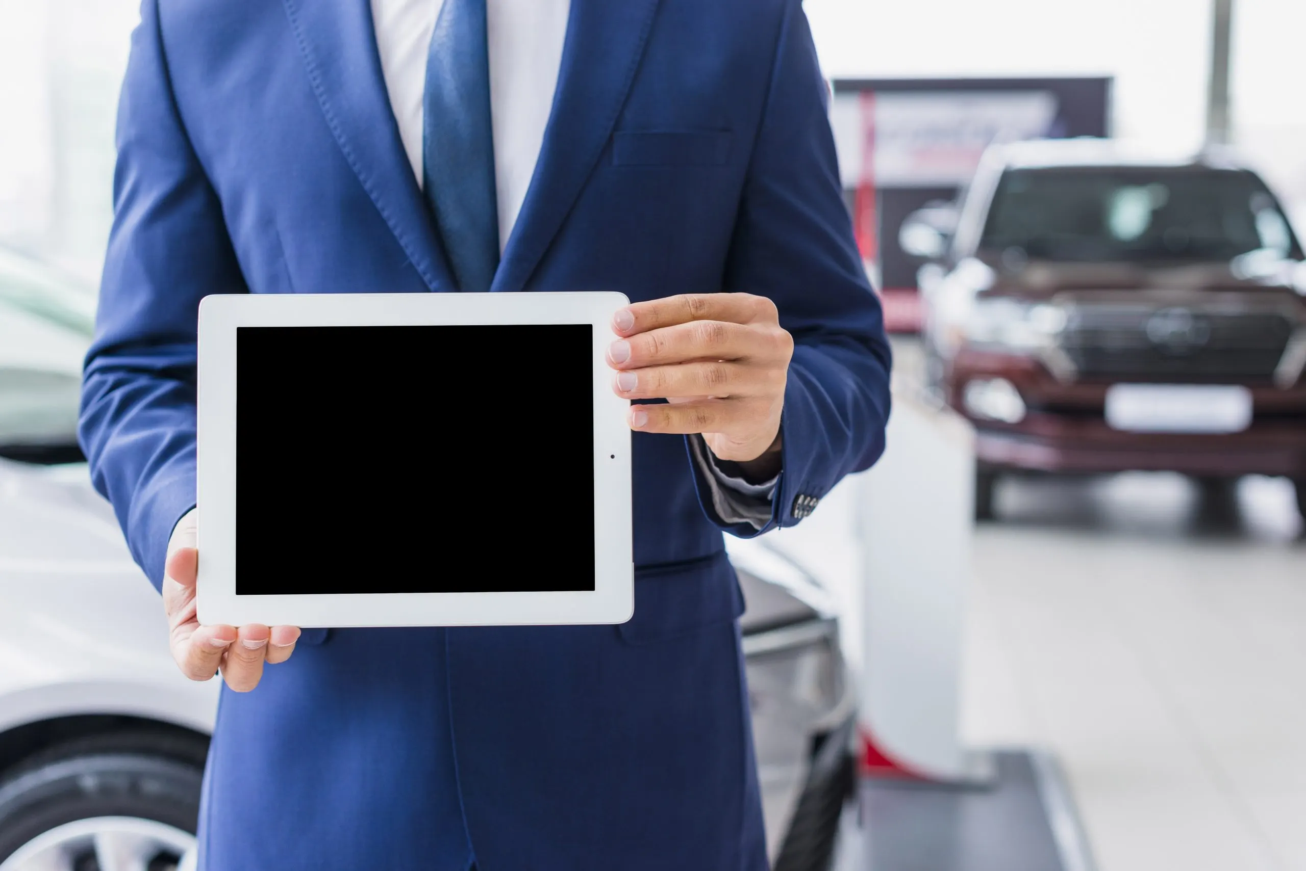 Customer Acquisition Strategies Evolve as Digital Channels Influence Vehicle Purchase Decisions Vehicle-customer-acquisition-strategy-scaled