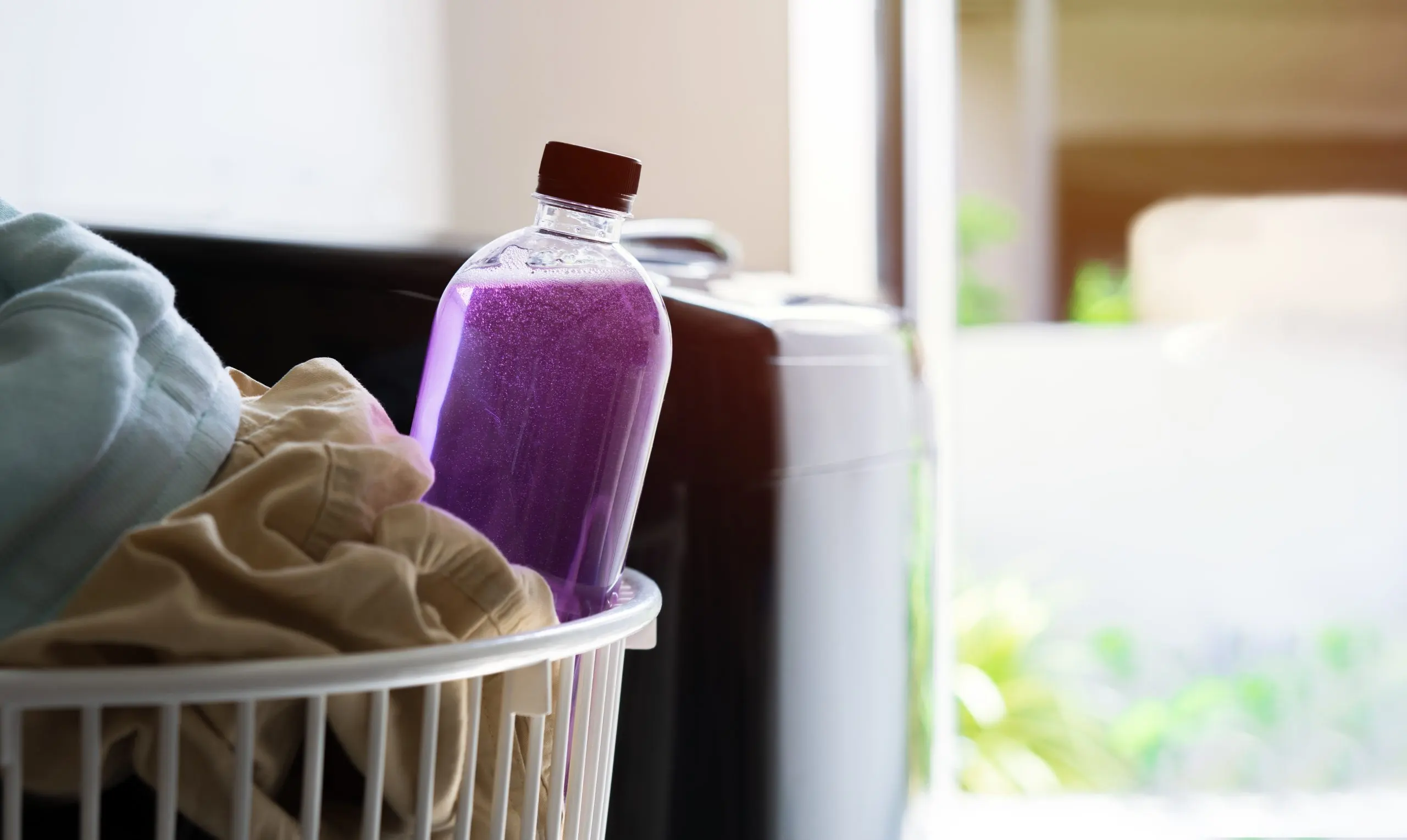 India Fabric Conditioners Market Growth Driven by 6.3% CAGR, Urbanization, Premiumization, and Fabric Care Awareness basket-white-laundry-bottle-liquid-detergent-washing-ge-scaled