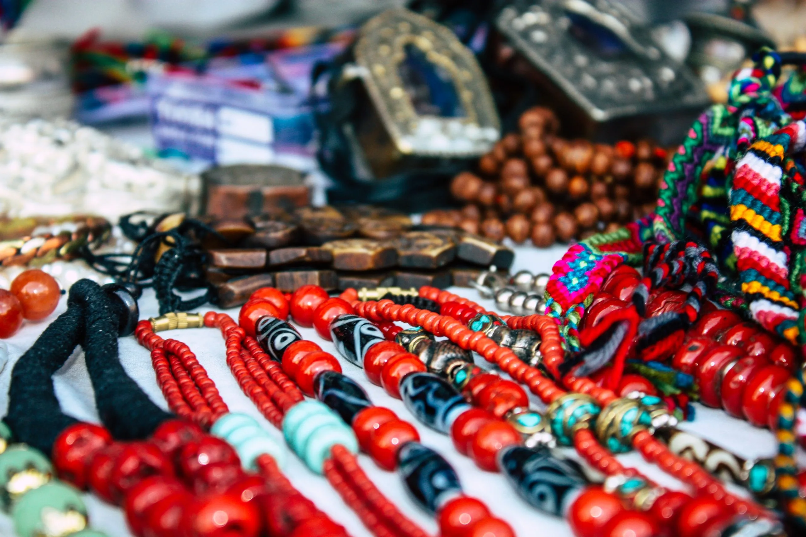 Nigeria Fashion Accessories Market Growth Backed by USD 9 Billion Revenue Opportunity close-up-multi-colored-sale-market-scaled