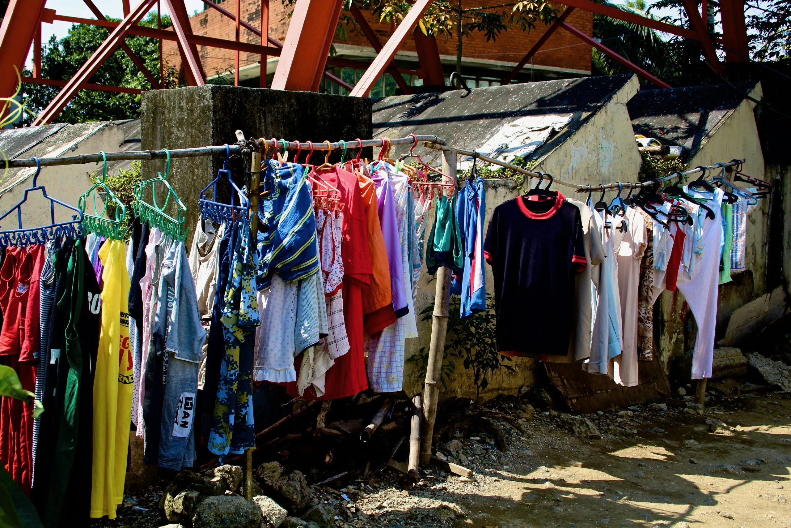Nigeria Outdoor Apparel Market Expansion Driven by 6 Percent Rise in Sports and Lifestyle Spending clothes-drying-street-scaled