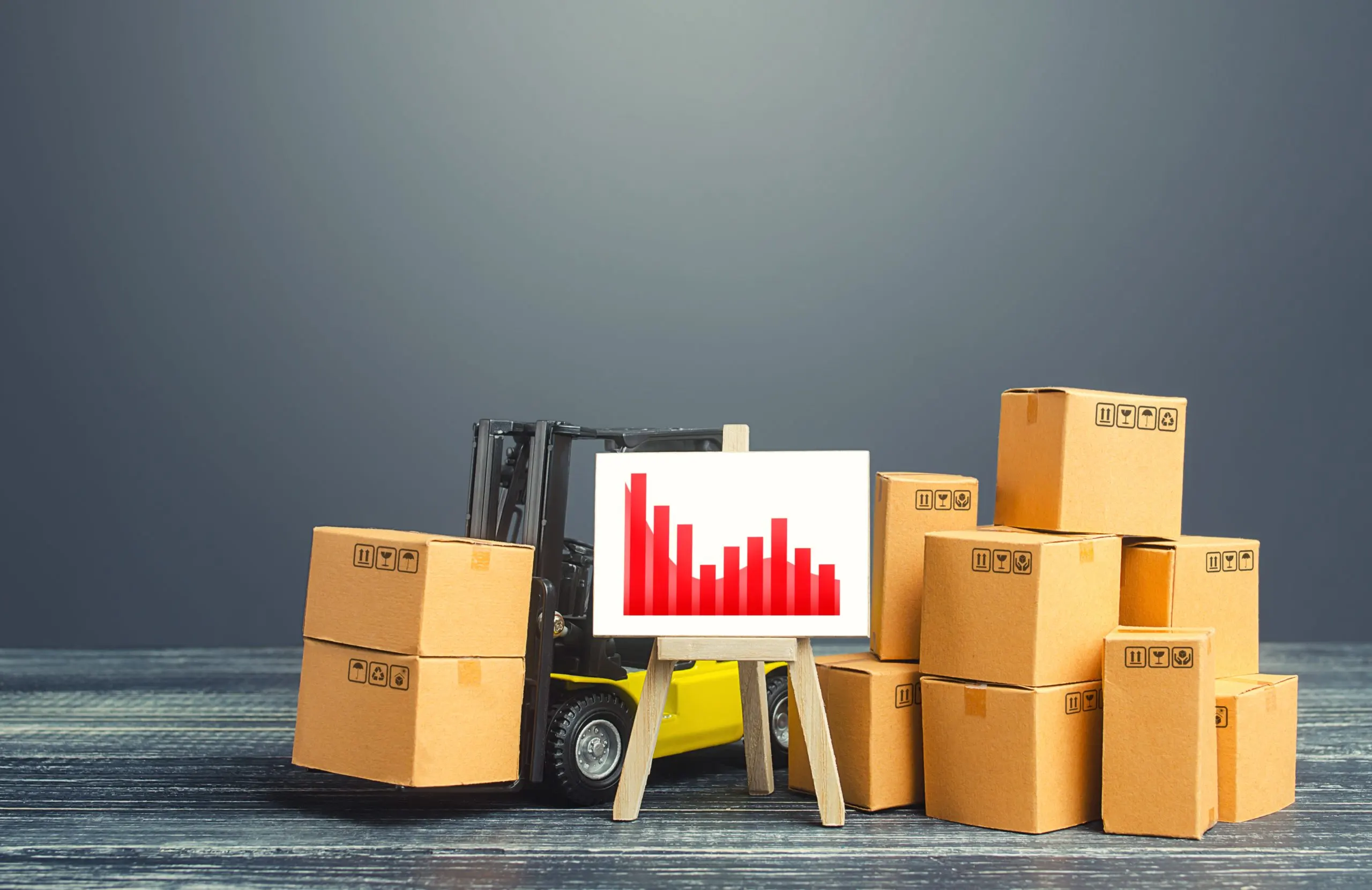 Egypt Logistics Market Outlook Shows USD 24.13 Billion Opportunity Backed by Port and Road Expansion forklift-near-boxes-easel-red-negative-trend-chart-decline-production-low-sales-scaled
