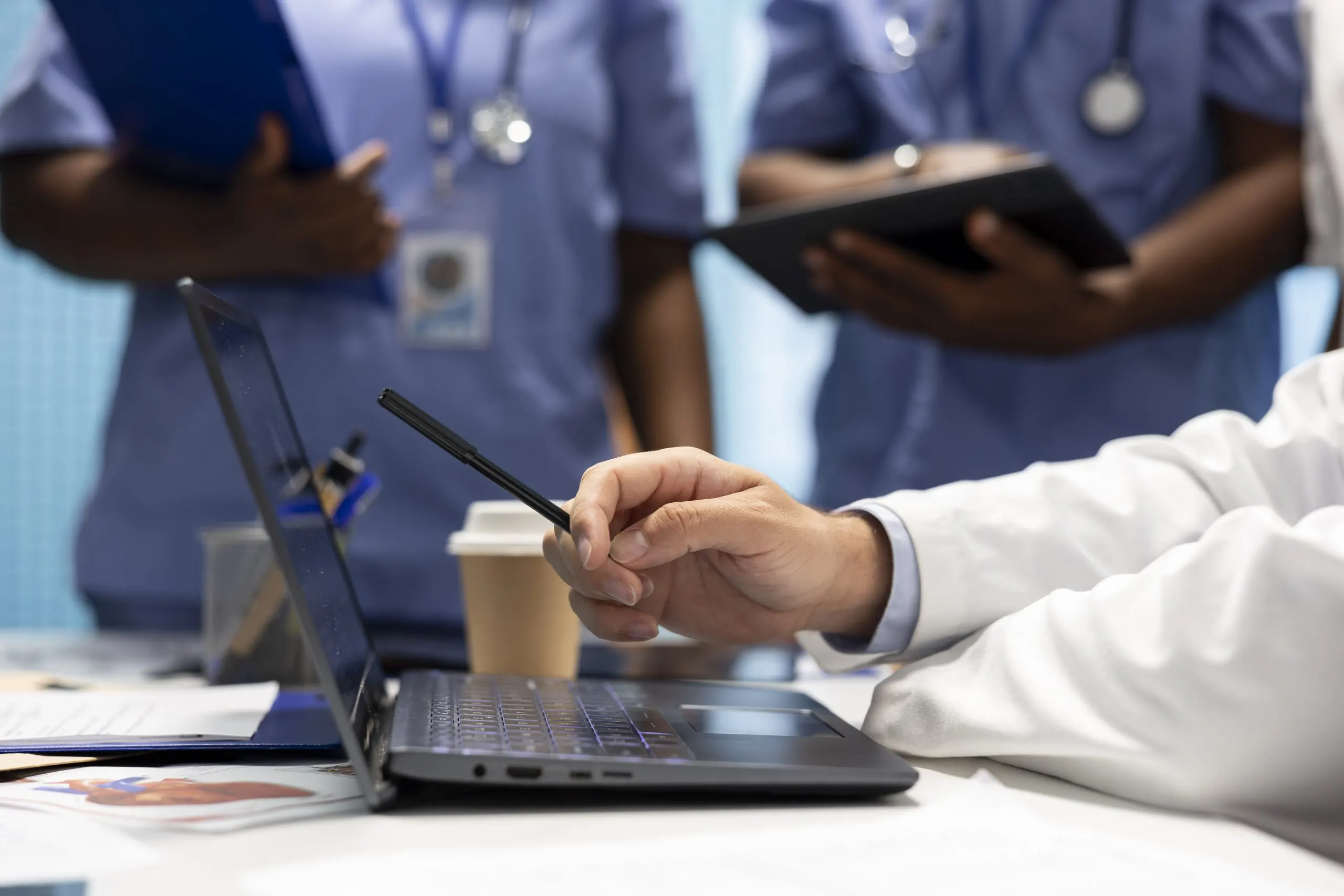 Automation Technologies Improve Efficiency Across Clinical and Administrative Healthcare Operations healthcare-automation-technology-entry-strategy-scaled