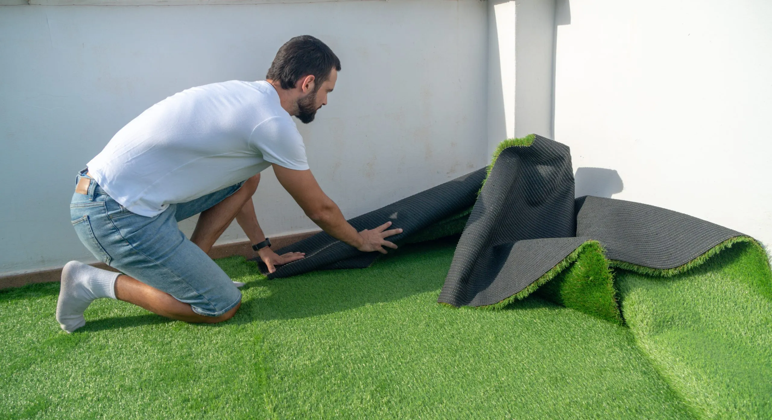 South Africa Artificial Turf Market Gains Momentum with MEA Growth at 4.8 Percent CAGR value man-installing-artificial-grass-scaled