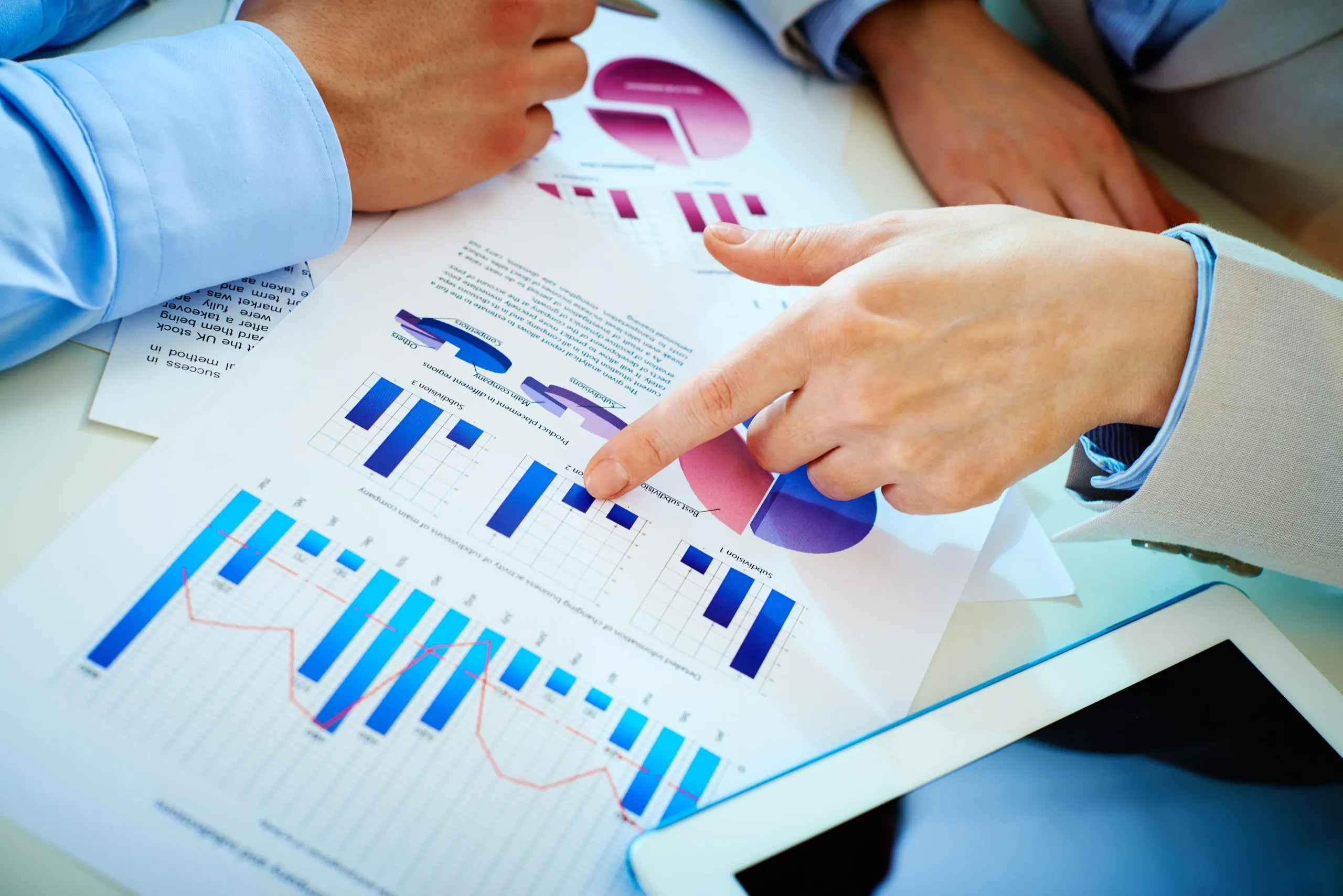 How Market Entry Barriers Analysis Helps Companies Avoid Delays When 70% of Cross-Border Expansions Face Execution Challenges market-entry-barriers-analysis-scaled