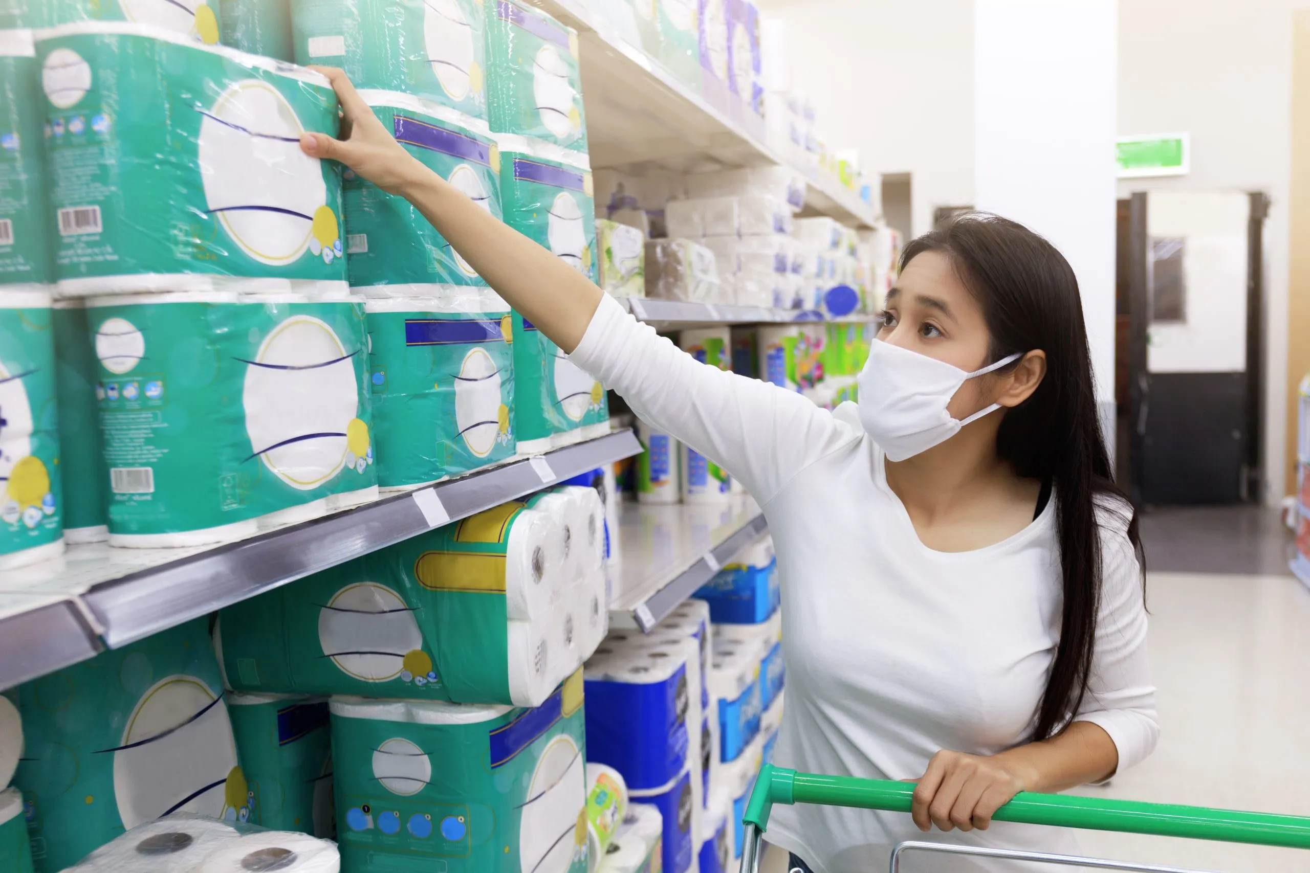 USA Face Wash Market Surpasses USD 5 Billion with Strong Growth Driven by Skincare Awareness portrait-young-woman-looking-camera-1-scaled
