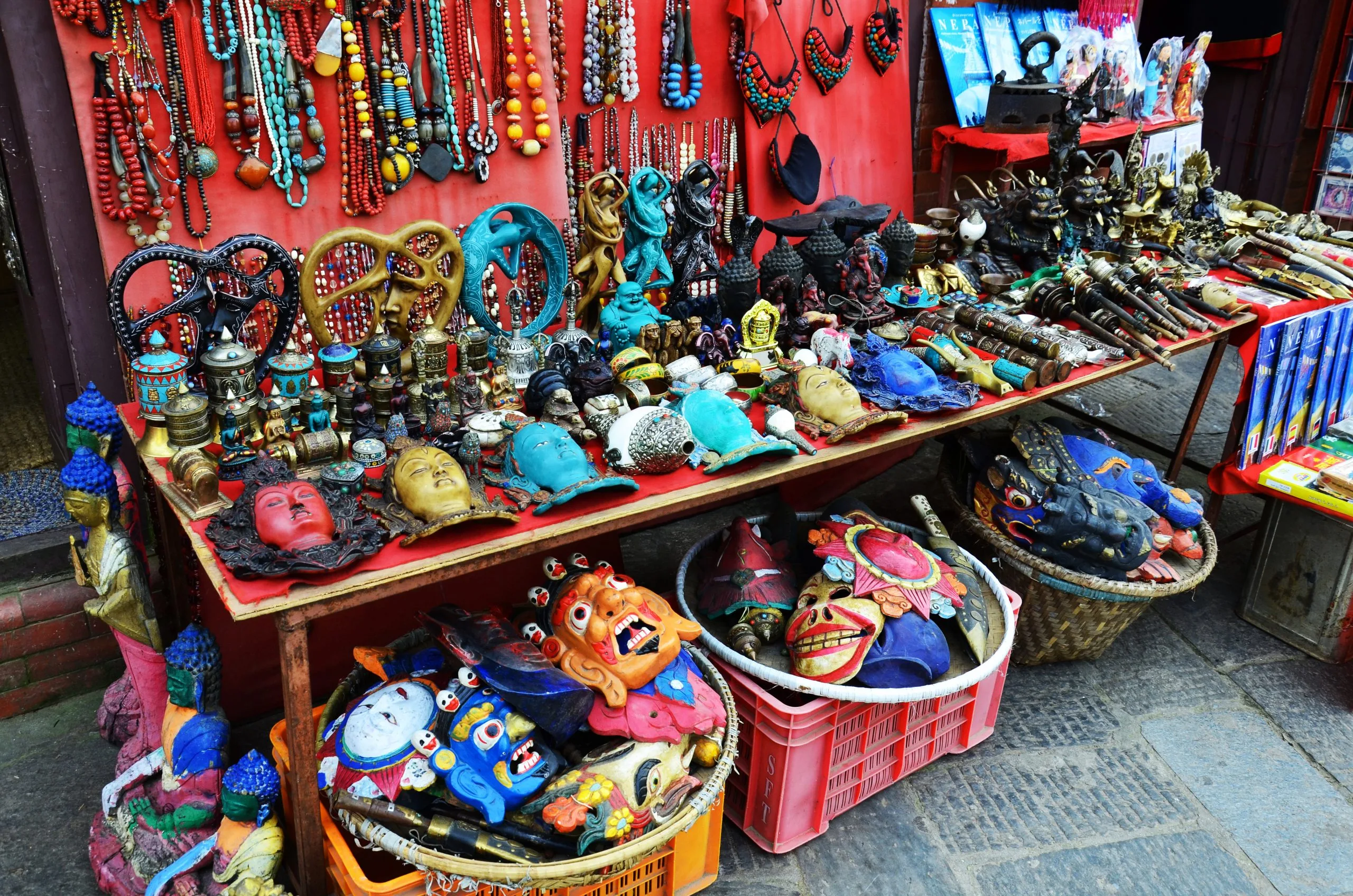 Vietnam Fashion Accessories Market Surpasses USD 3.5 Billion Driven by Rising Consumer Spending souvenir-gift-craft-handmade-handicraft-nepalese-shop-nepali-people-foreign-traveler-travel-visit-shopping-swayambhunath-monkey-temple-katmandu-october-29-2013-kathmandu-nepal-scaled