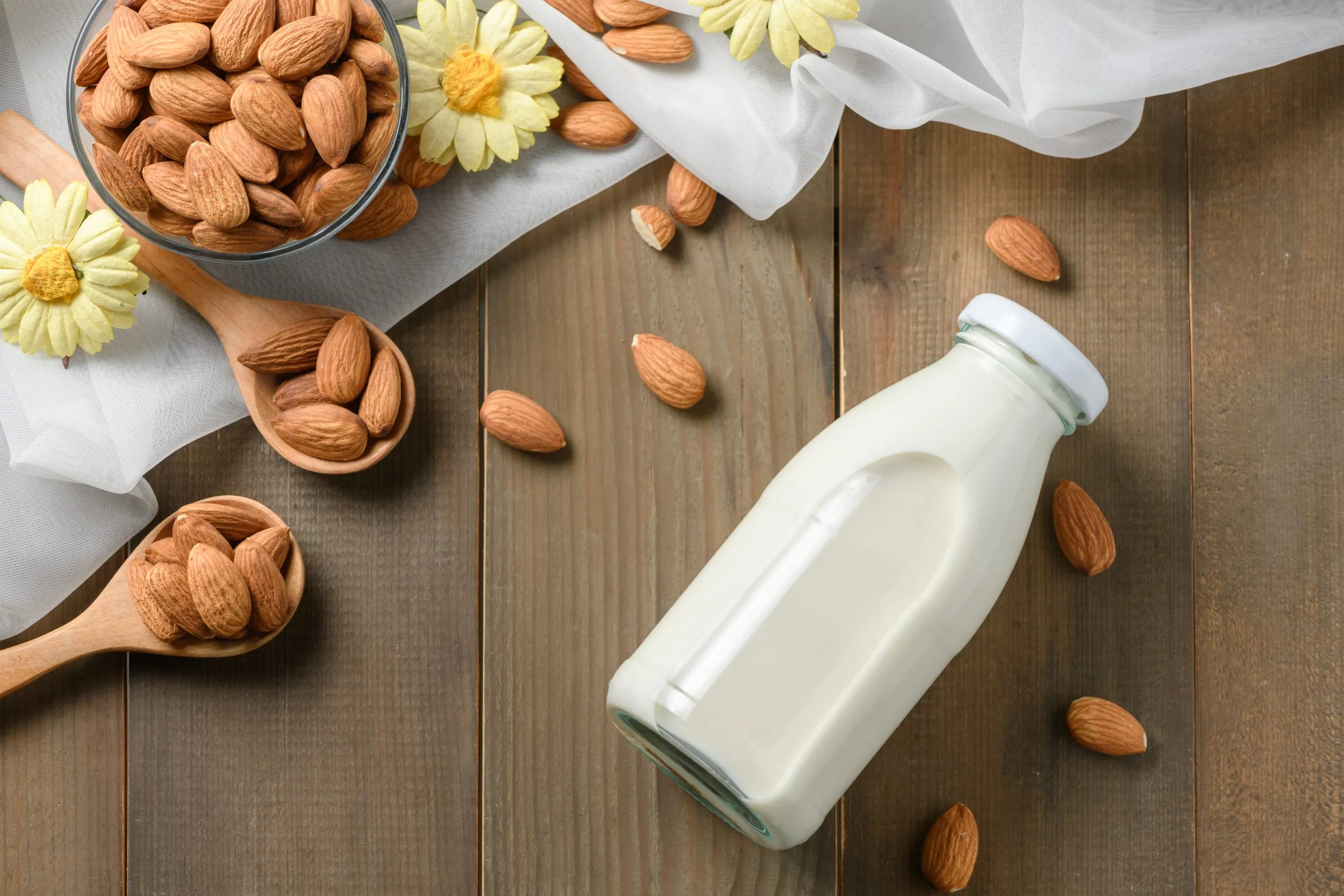 Singapore Almond Milk Market Supported by a Dairy Alternatives Industry Growing at 13.5% CAGR bottle-fresh-milk-almonds-table-scaled