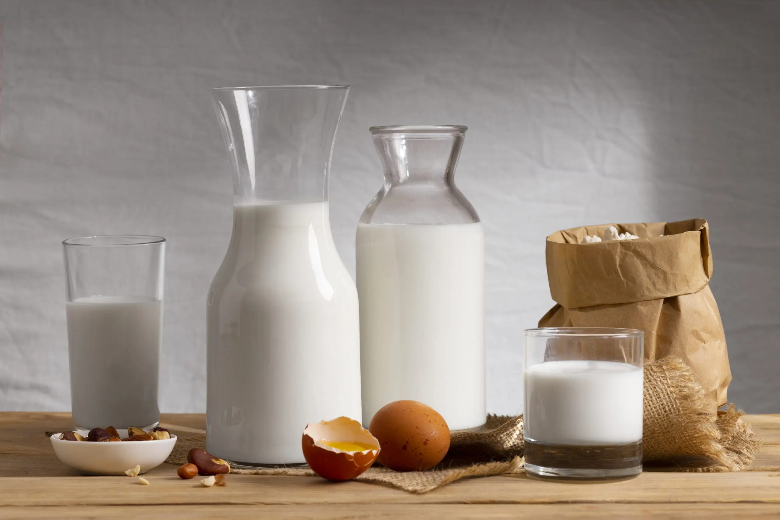 UAE Sour Milk Drinks Market Set to Reach USD 430 Million as Probiotic and Drinkable Yogurt Demand Expands classic-glass-bottle-milk-scaled