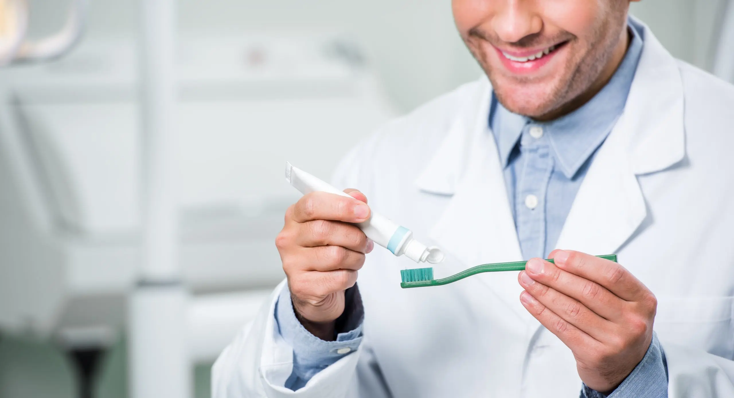 New Zealand Oral Care Market Gains Momentum as Preventive Dental Care Demand Adds USD 20.1 Million in Value Opportunity cropped-view-happy-male-dentist-squeezing-toothpaste-toothbrush-dental-clinic-scaled