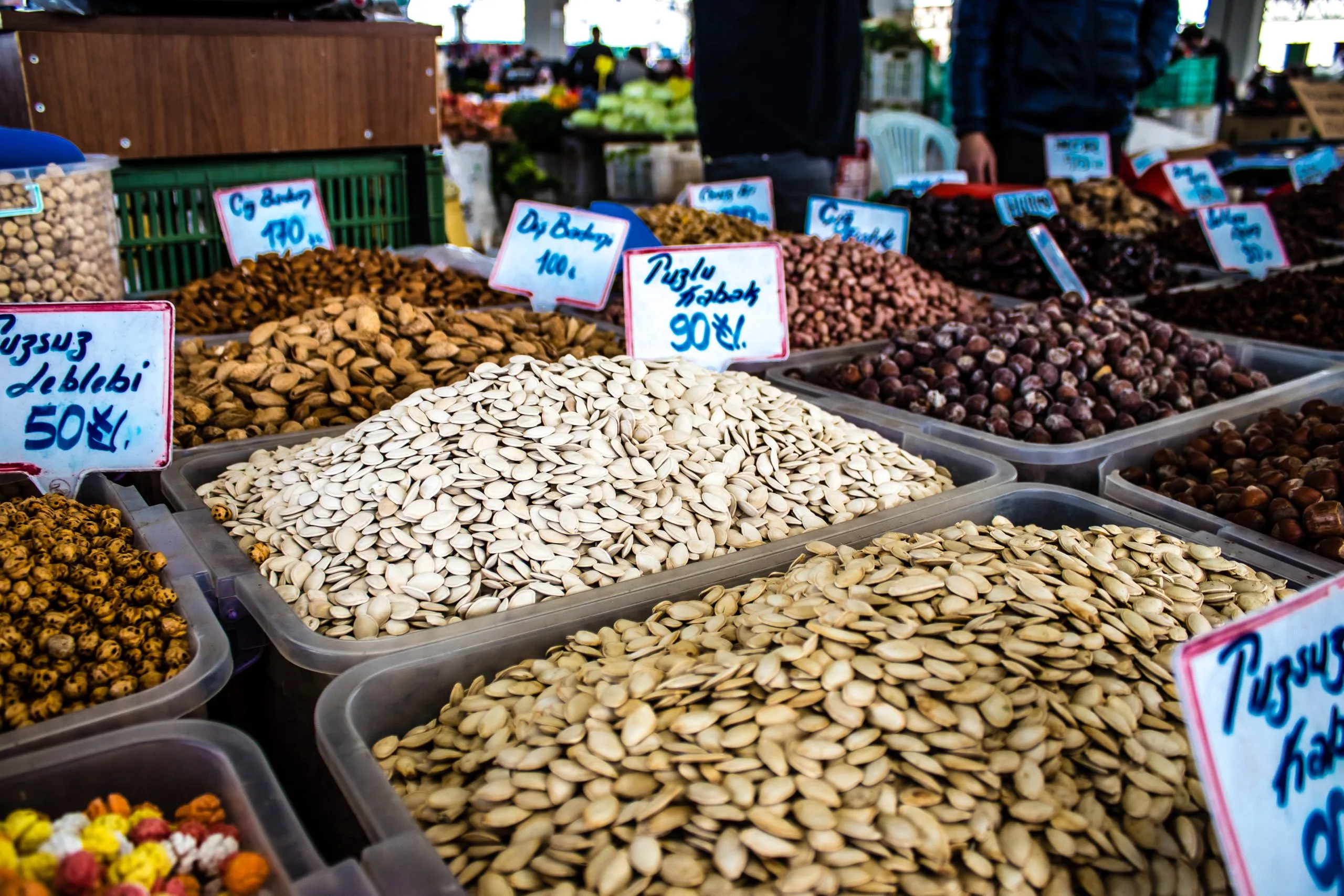 UK Vegetable Seed Market Set for 5.4% CAGR Growth Driven by Sustainable Farming Trends food-sale-market-stall-scaled