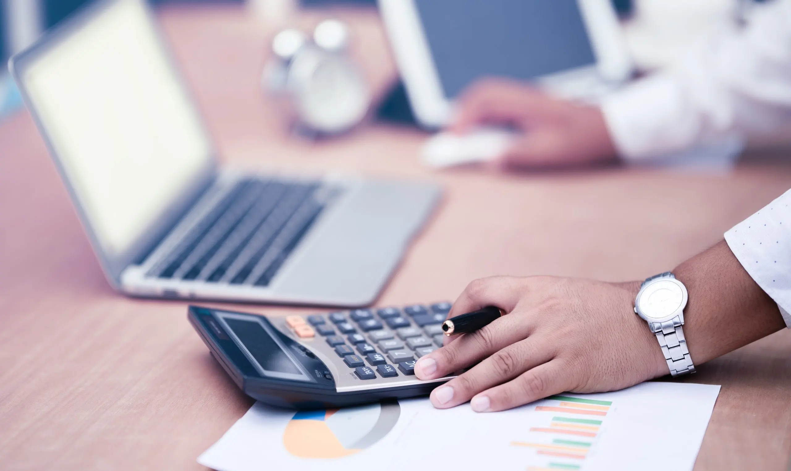 Global BFSI Price Benchmarking Across Banking, Insurance and Fintech Markets global-BFSI-price-benchmarking-scaled