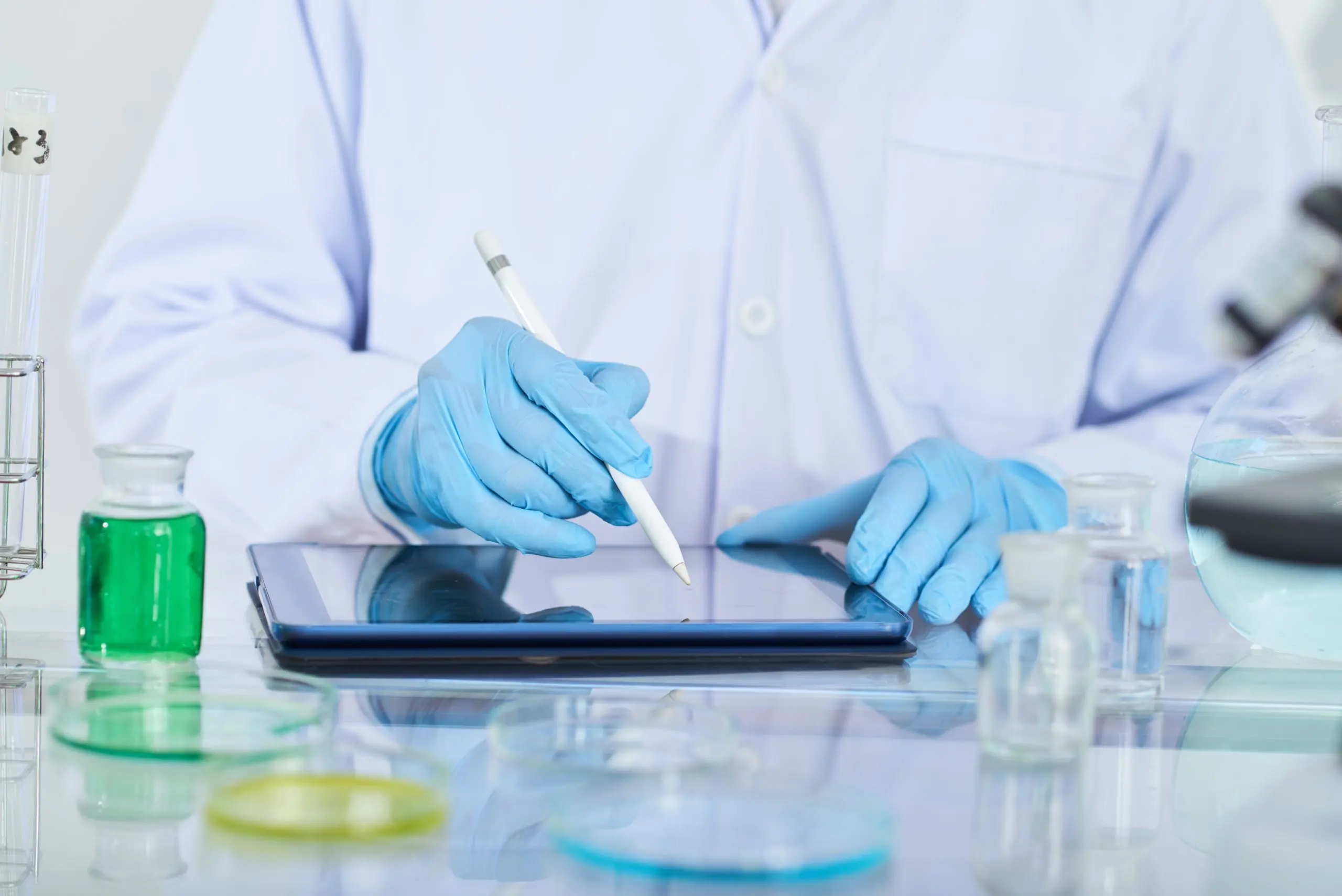 Evaluating Pharmaceutical Price Positioning Across Therapeutic Segments with High Competitive Intensity pharmaceutical-price-positioning-analysis-scaled