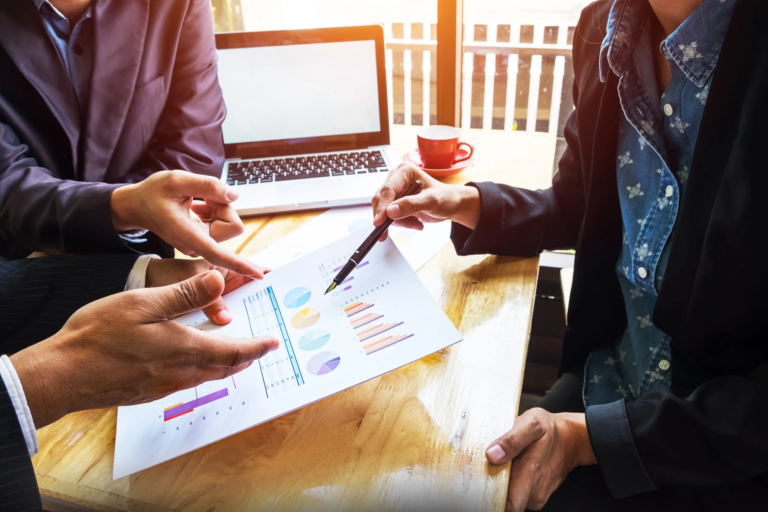 Benchmarking Pricing Performance to Identify Margin Leakage of 5% to 15% Across Segments pricing-performance-benchmarking-scaled