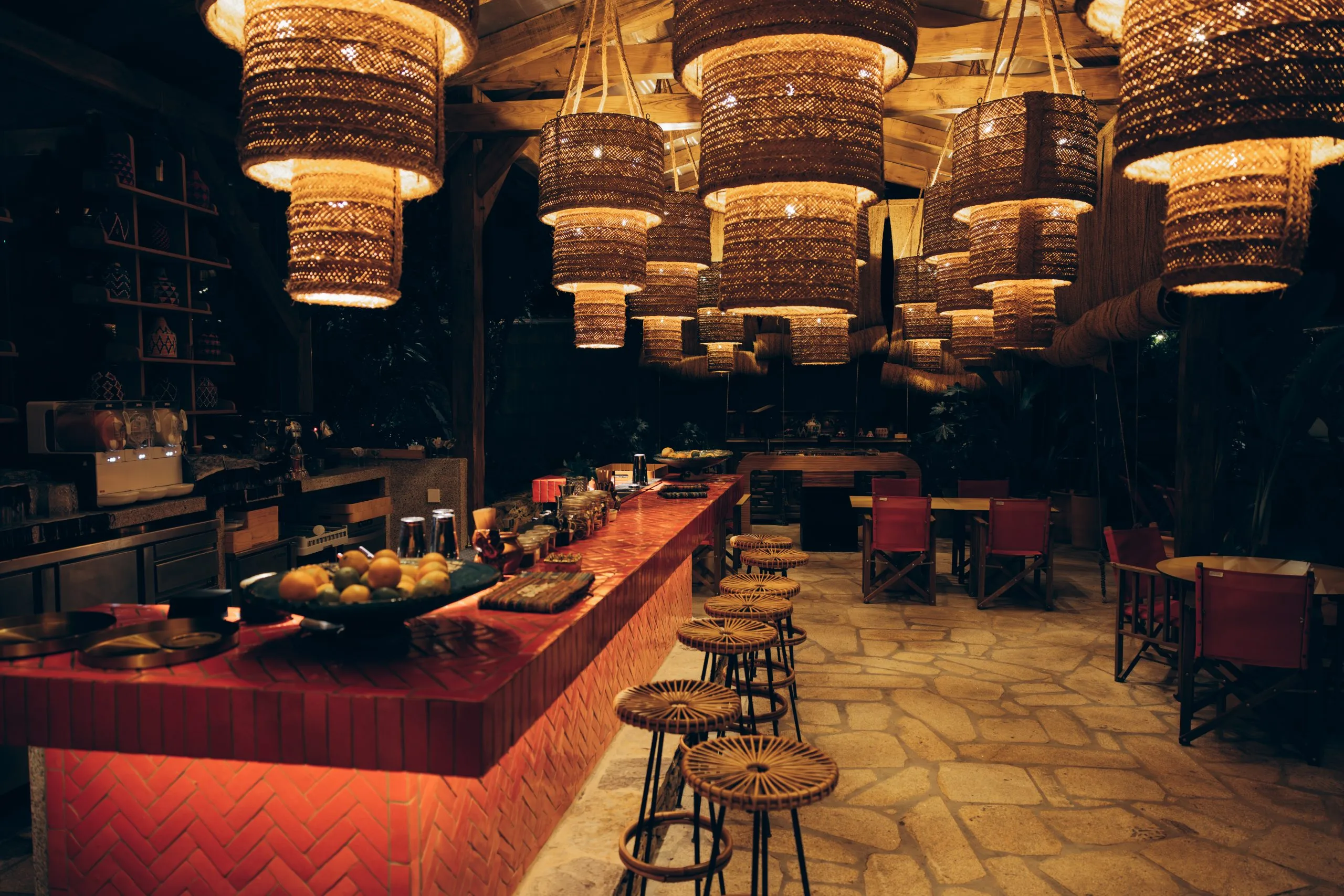 KSA Cafes and Bars Market Expected to Reach USD 9.6 Billion Driven by Specialty Coffee Demand restaurant-with-large-chandelier-hanging-from-ceiling-scaled