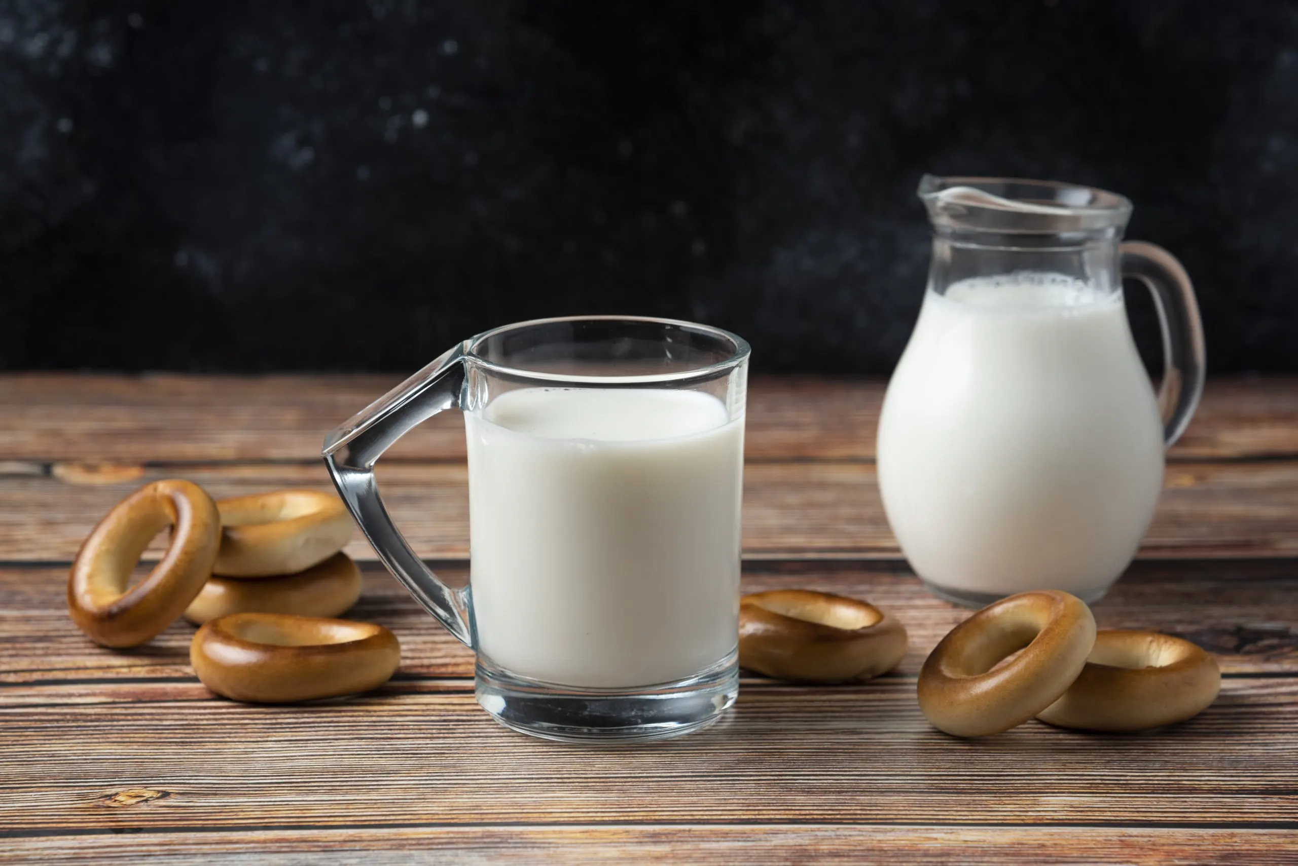 Nigeria Sour Milk Drinks Market Reaches USD 1.28 Billion as Fermented Dairy Beverages Gain Wider Consumer Adoption round-biscuits-glass-mug-jug-milk-wooden-table-scaled