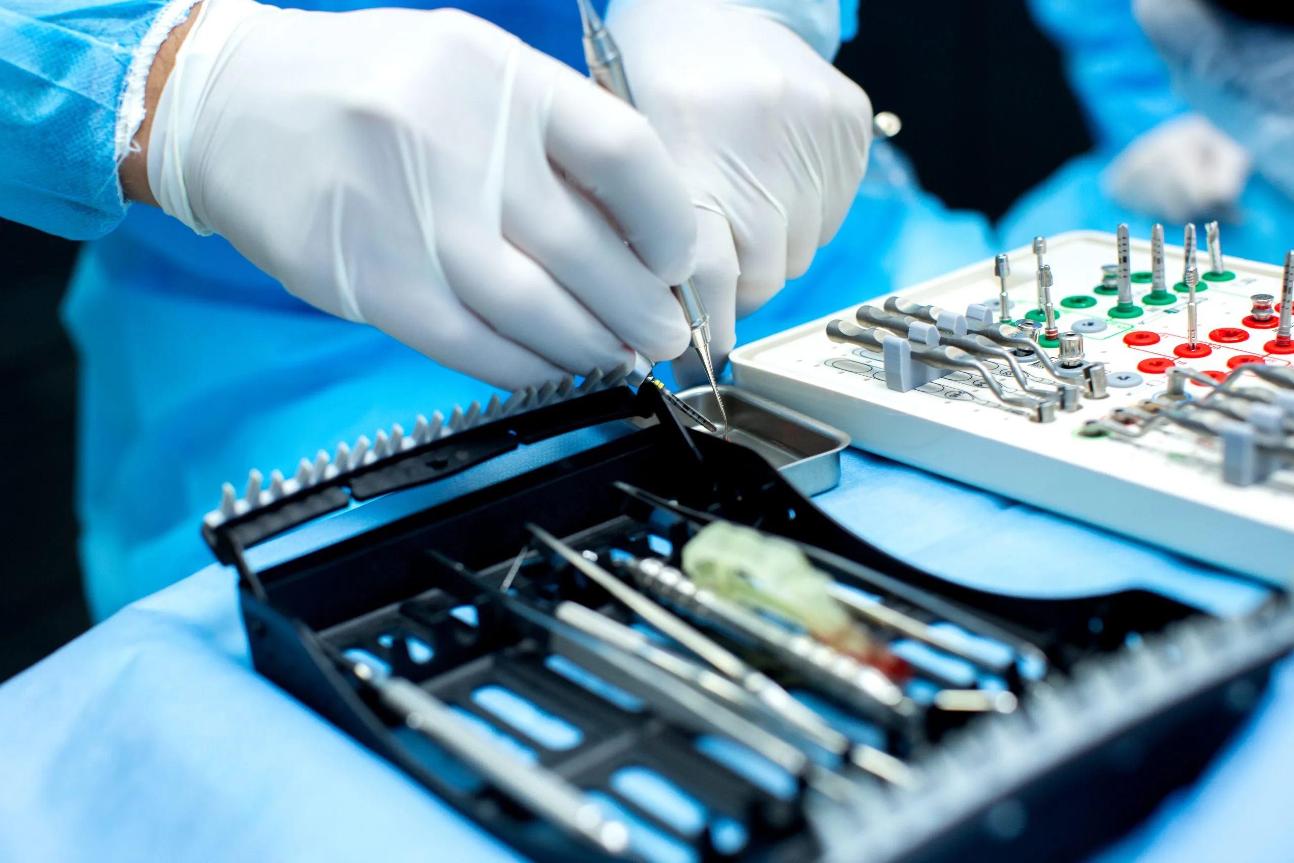 Comparing Surgical Equipment Prices Across Suppliers Where Procurement Gaps Can Exceed 15% surgical-equipment-price-comparison-scaled
