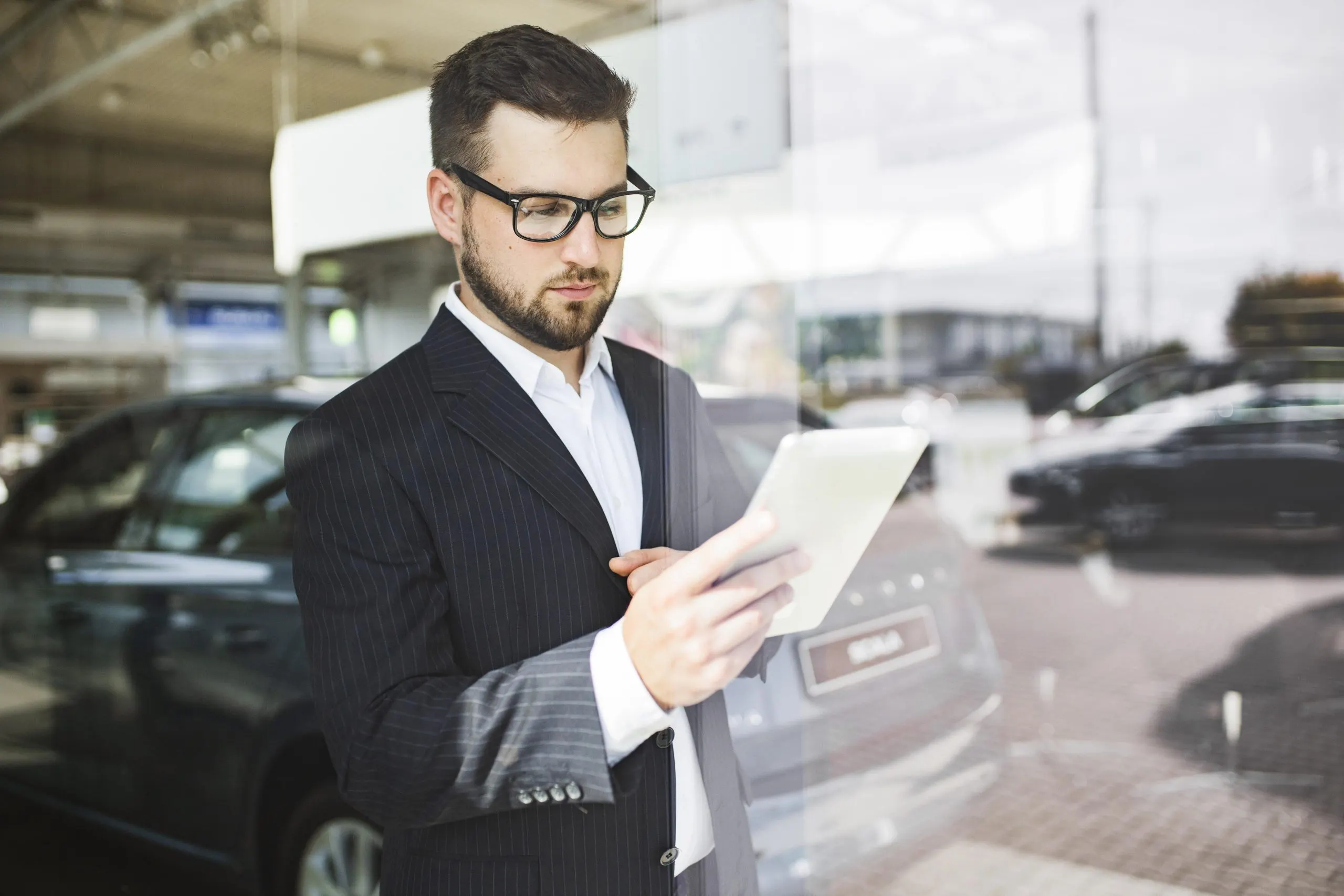 Vehicle Pricing Benchmarking Services for Automakers Seeking Competitive Positioning and Margin Growth vehicle-pricing-benchmarking-consulting-services-scaled