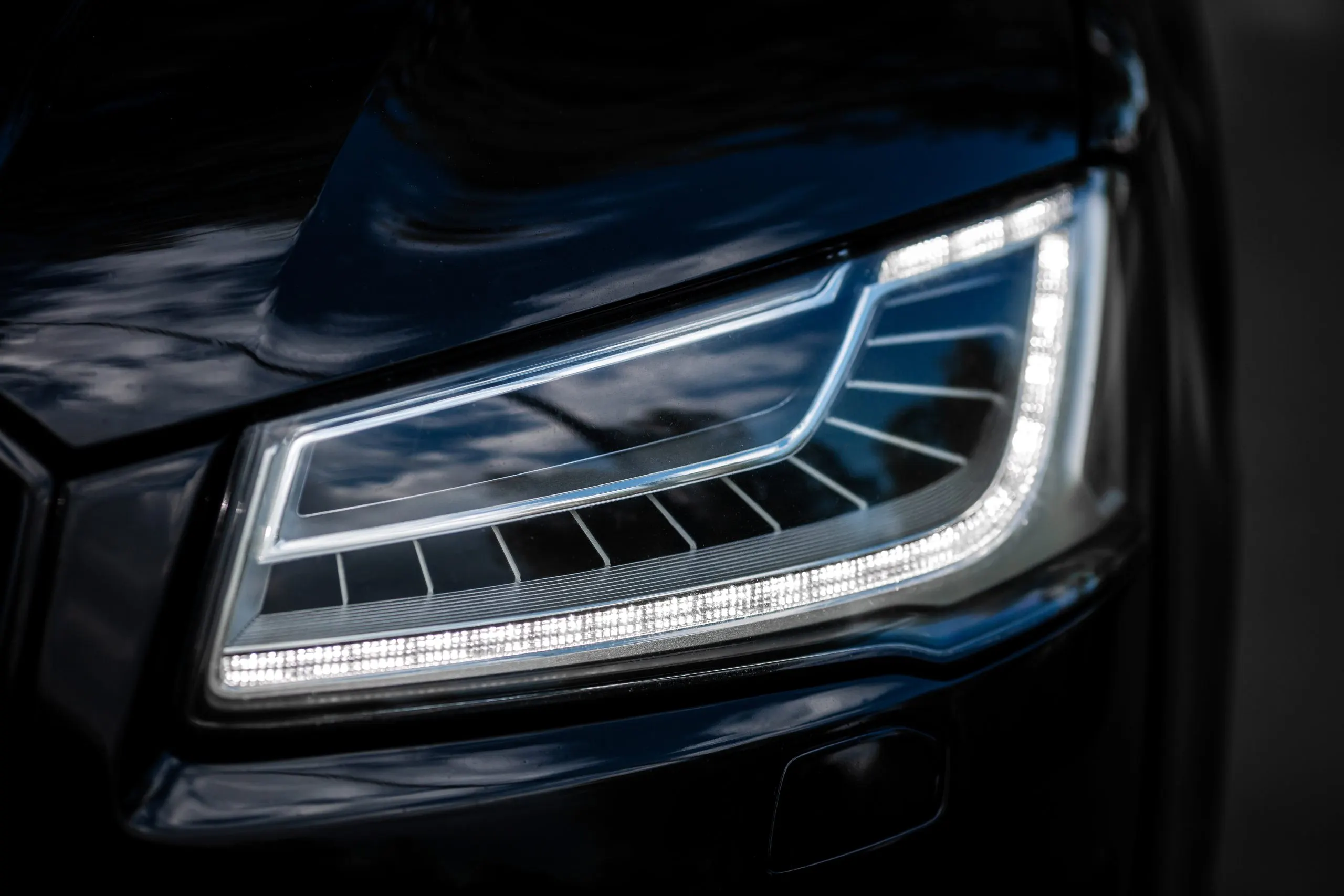 UAE Automotive Smart Headlight Market Outlook to 2035 UAE-Automotive-Smart-Headlight-Market-scaled