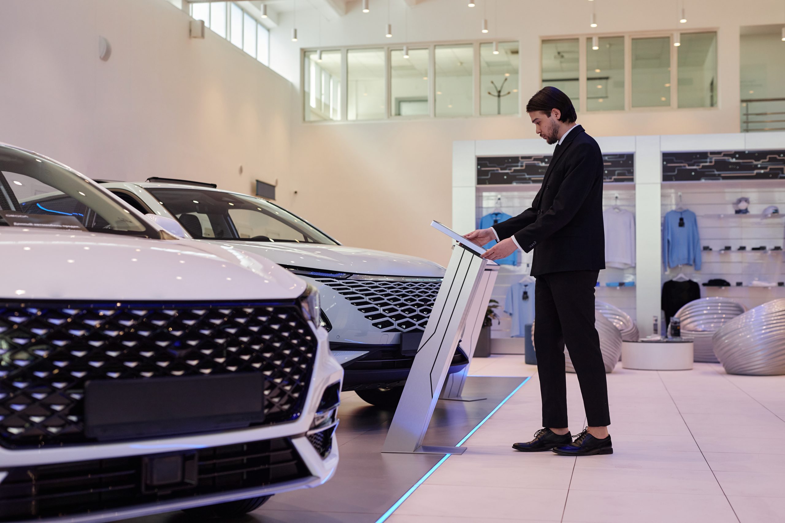Where Does Charging Infrastructure Need to Grow First? Mapping Vehicle Density, Utilization, and Charging Gaps Electric-mobility-market-demand-analysis-scaled