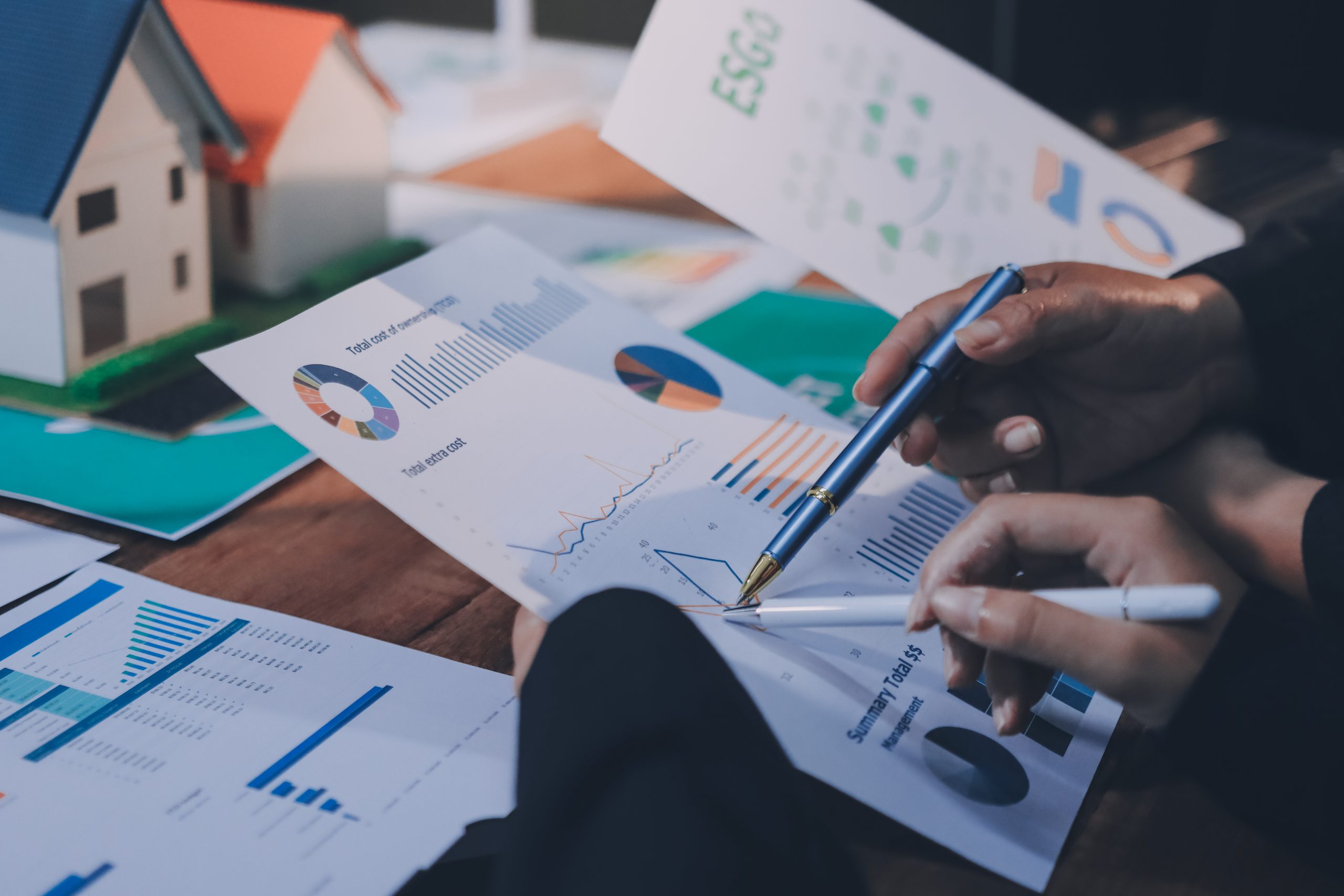 Who Is Borrowing Outside Traditional Banks and Why? Mapping the Alternative Lending Opportunity alternative-lending-market-analysis-scaled