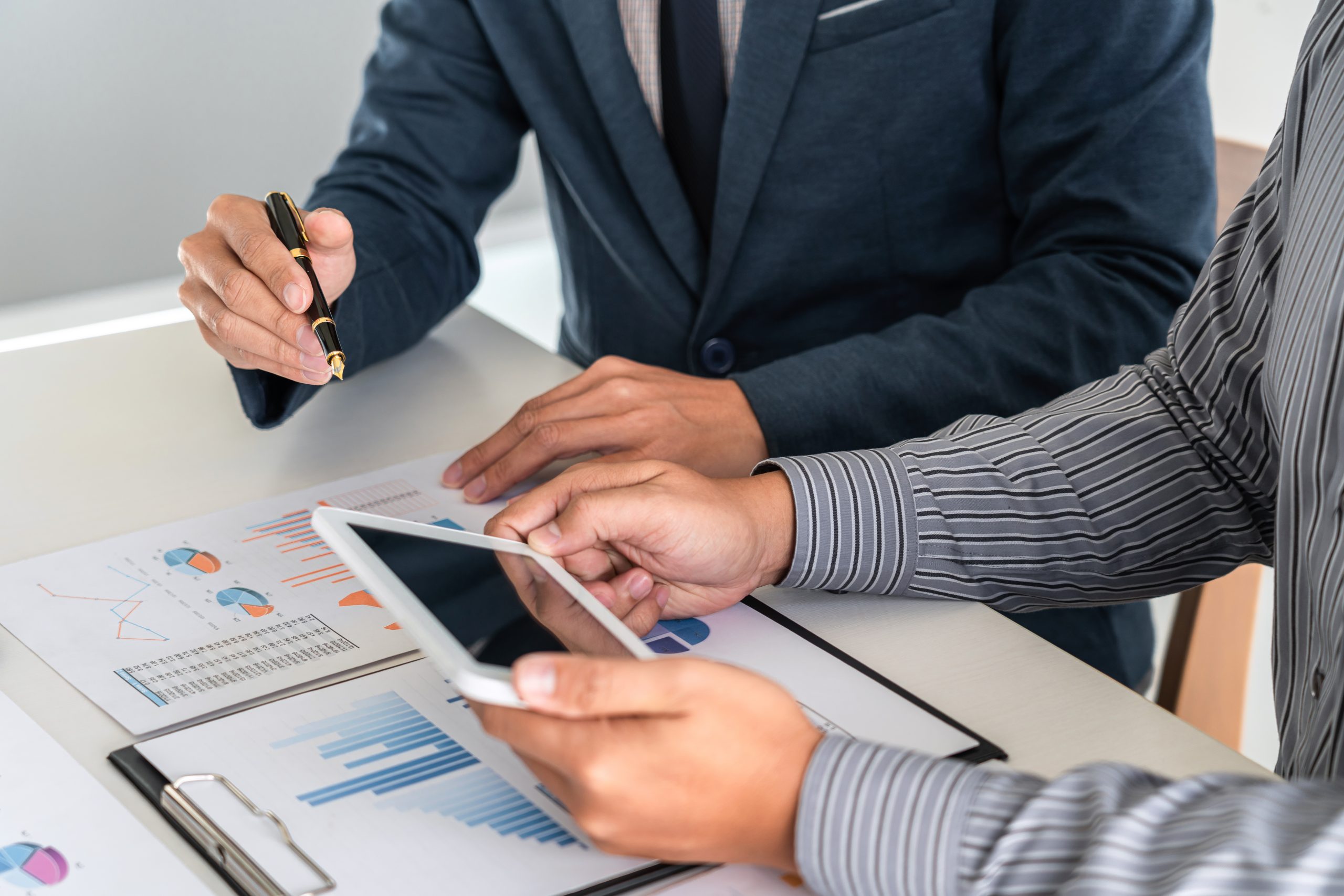 How Should a Bank Enter a New Market? Start with Regulation, Customer Economics, and Channel Fit banking-market-entry-strategy-consulting-scaled