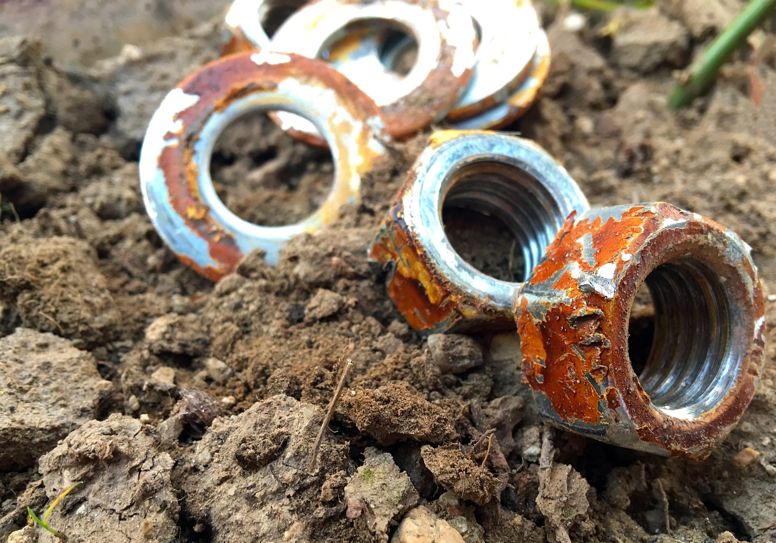Malaysia Corrosion Inhibitor Market Develops as RM1.9 Trillion Economy Supports Corrosion Control Demand close-up-rusty-wheel-field-scaled