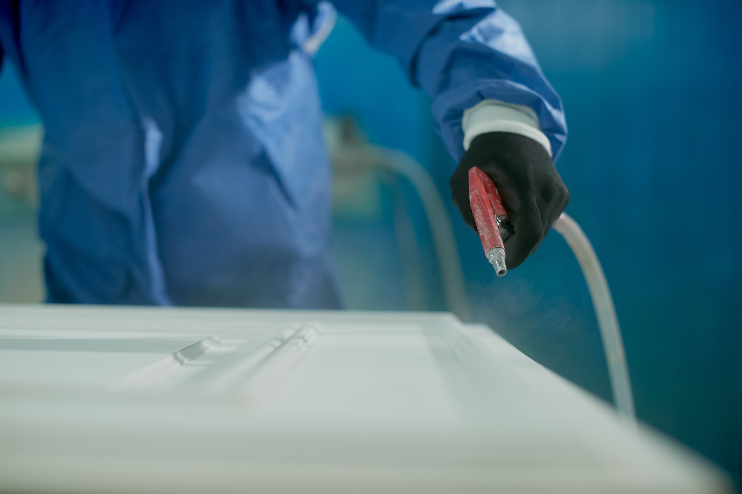 Qatar Gelcoat Market Develops as Sustainable Infrastructure Projects Increase Demand for Durable Composite Materials closeup-worker-spraying-timber-with-spray-gun-woodworking-factory-scaled