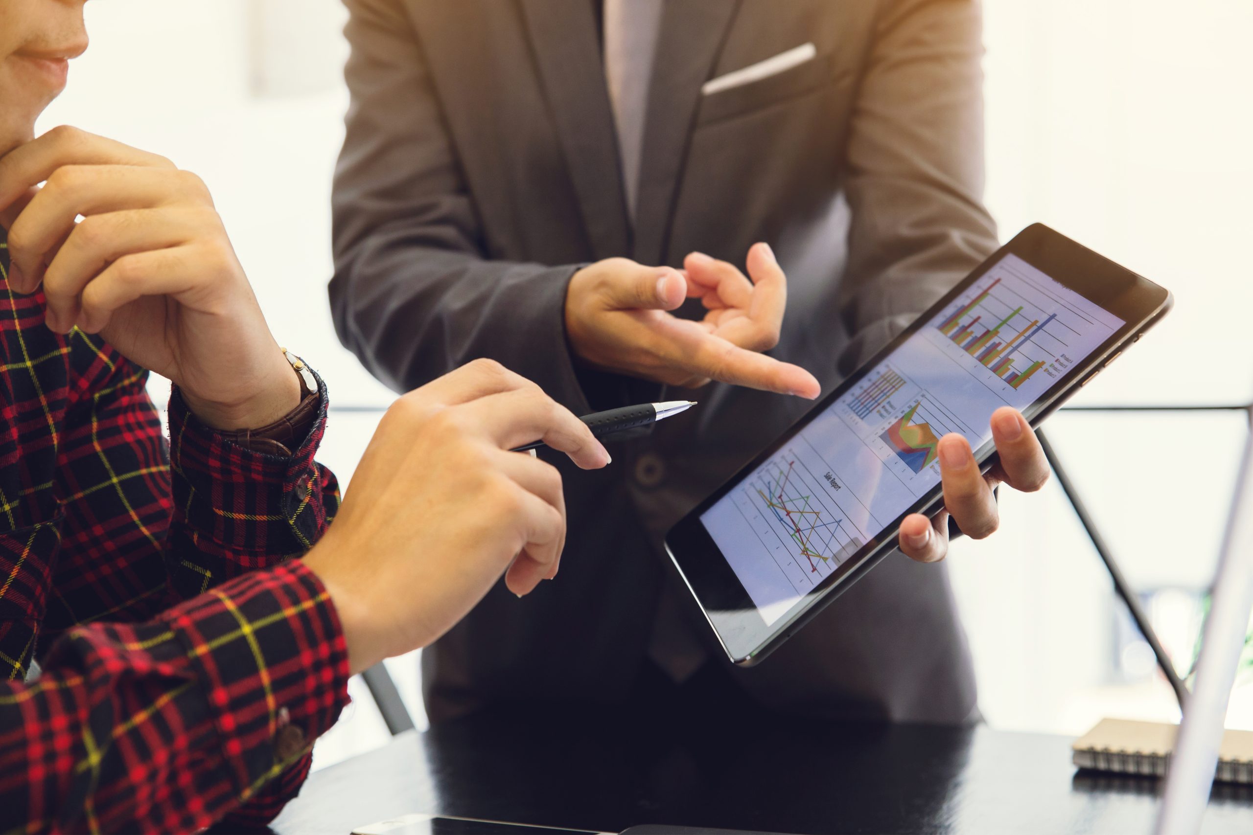 Can a Franchise Model Accelerate Digital Media Expansion Without Diluting the Brand? digital-media-franchise-entry-consulting-scaled