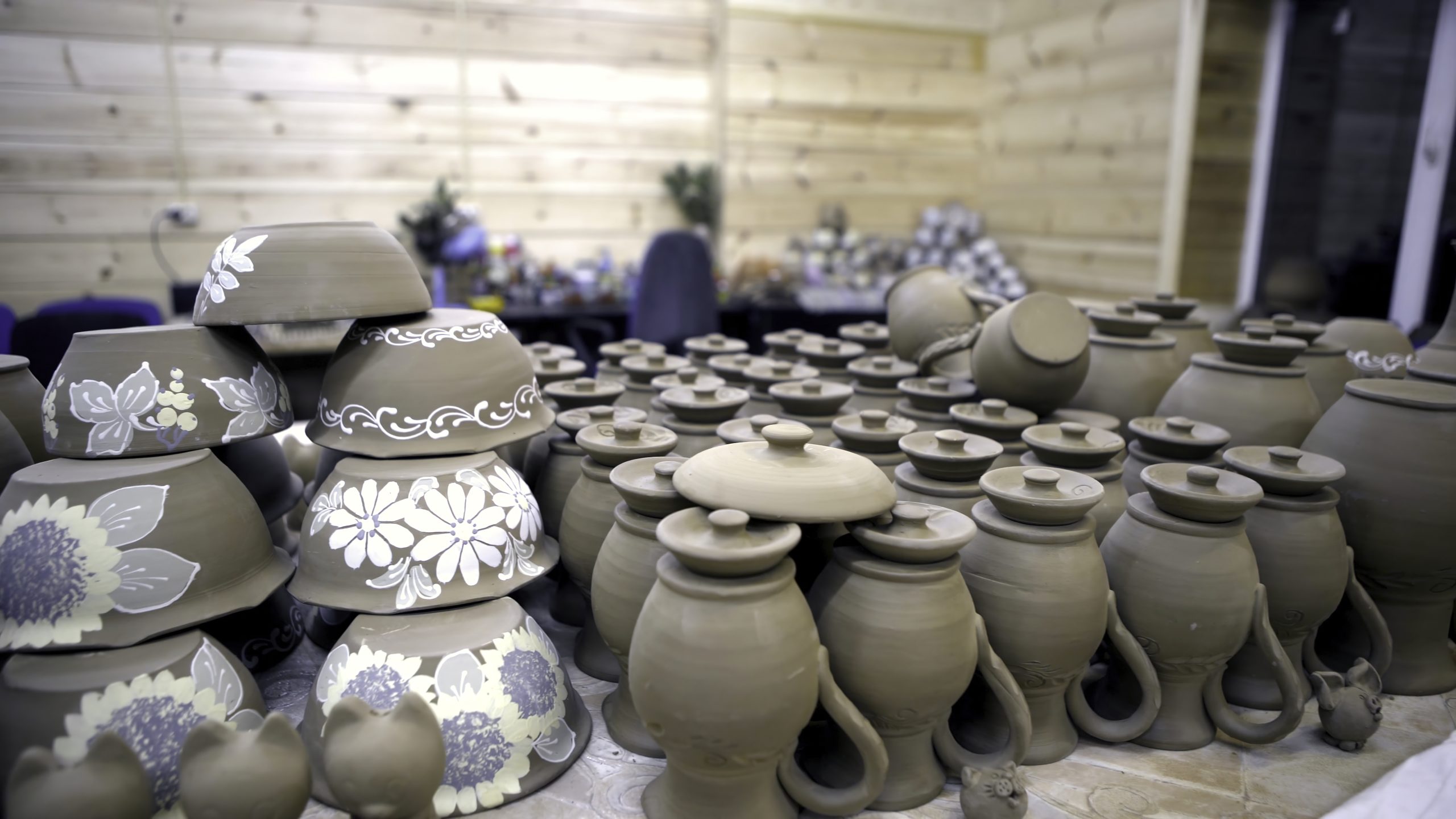 Italy Advanced Ceramics Market Outlook to 2035 lots-homemade-pottery-stock-footage-grey-earthenware-with-many-identical-jars-plates-table-scaled