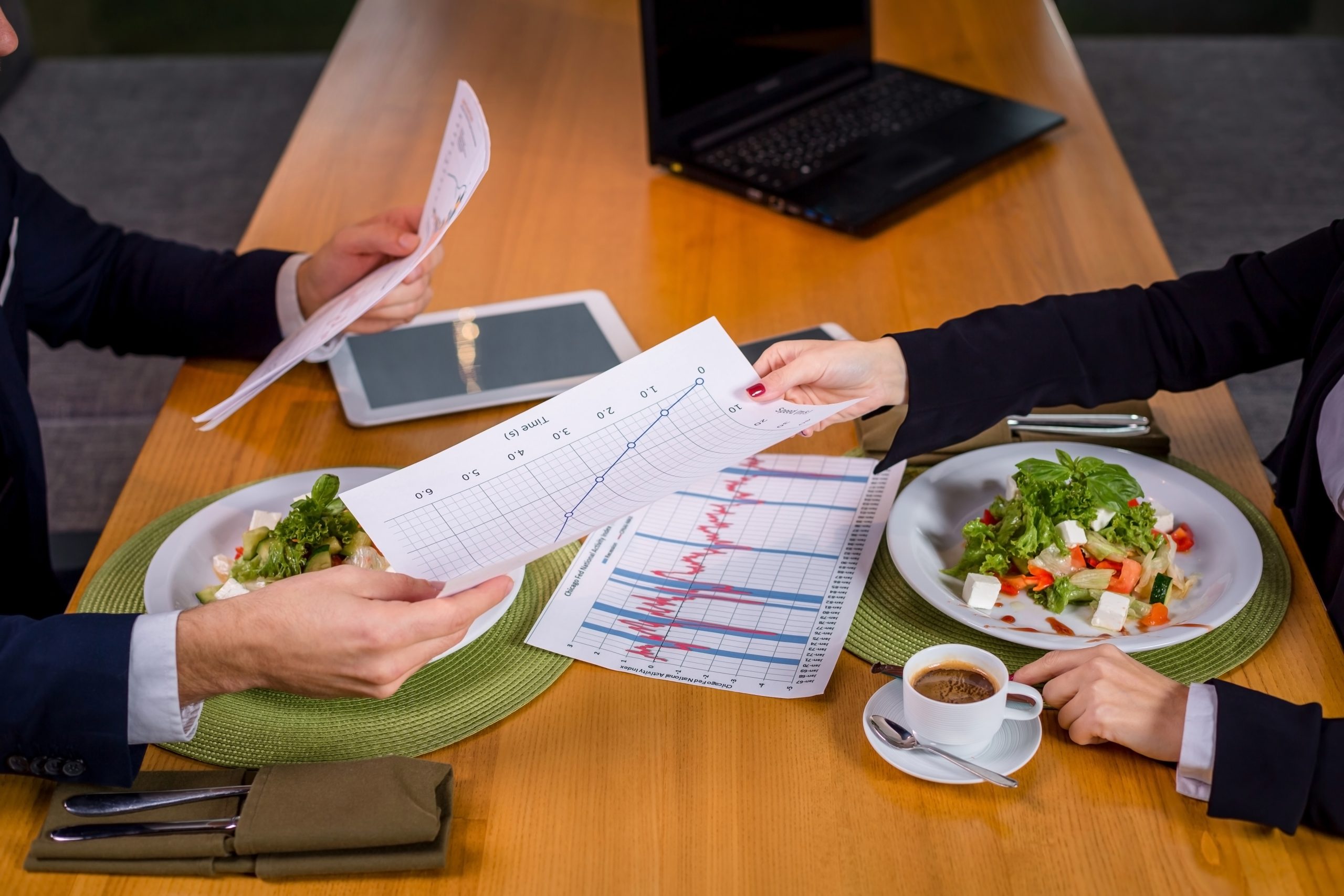 Which Product, Price, Channel, and Consumer Mix Can Win in a New F&B Market? FB-go-to-market-assessment-consulting-scaled