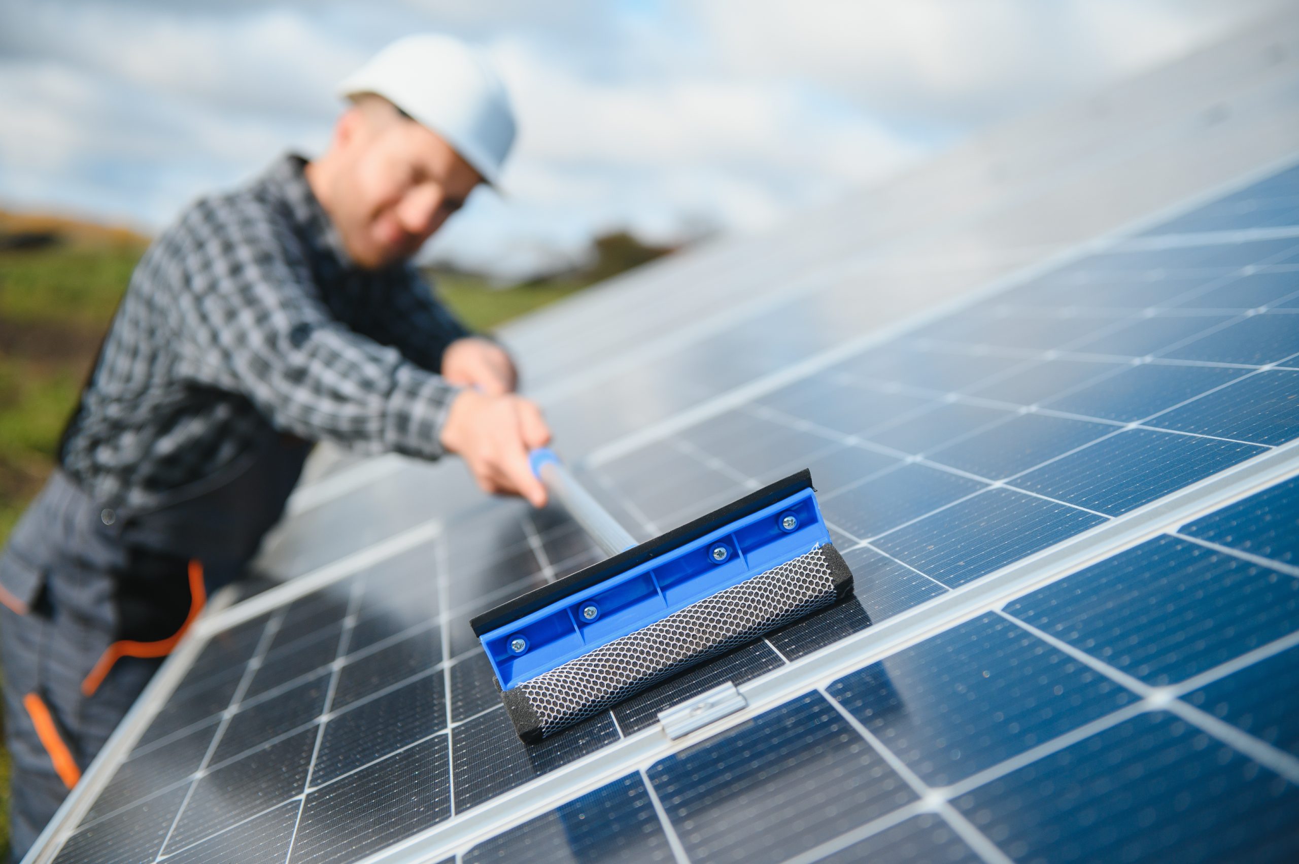 UK-Solar-Panel-Cleaning-Systems-and-Services-Market-scaled