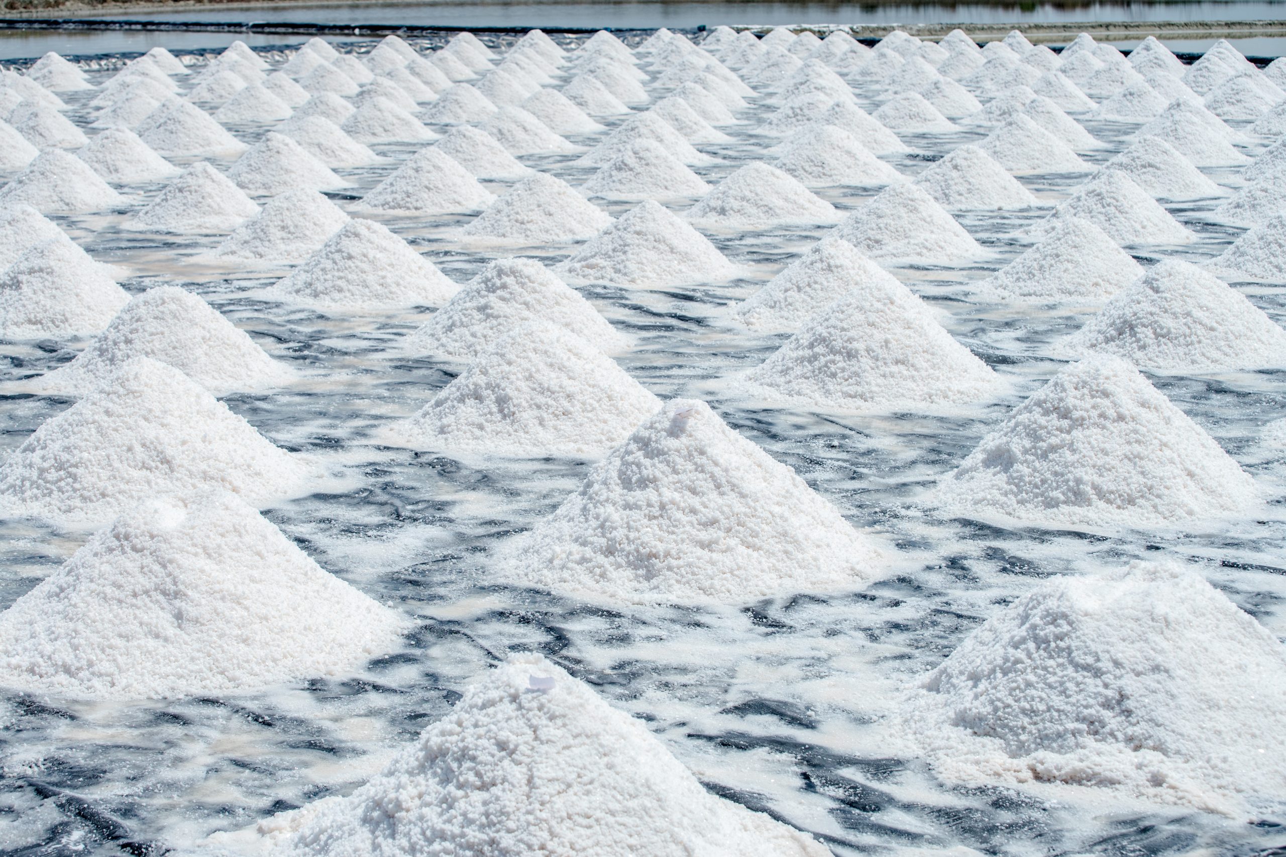 US Calcium Chloride Market Expands as Construction Spending Exceeds US$2.2 Trillion Supporting Industrial Demand US-Calcium-Chloride-Market-scaled