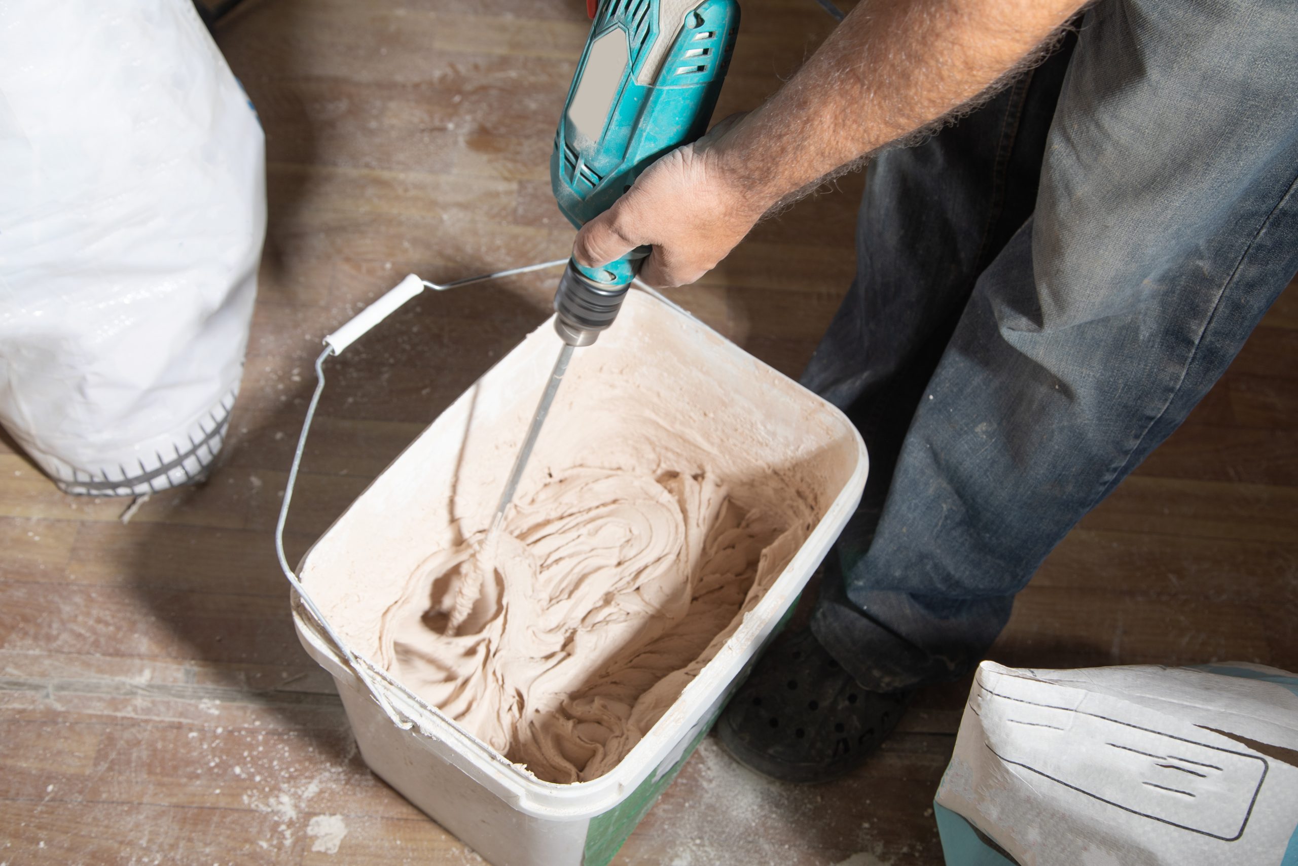 KSA Construction Adhesives Market Outlook to 2035 builder-mixes-gypsum-putty-bucket-scaled