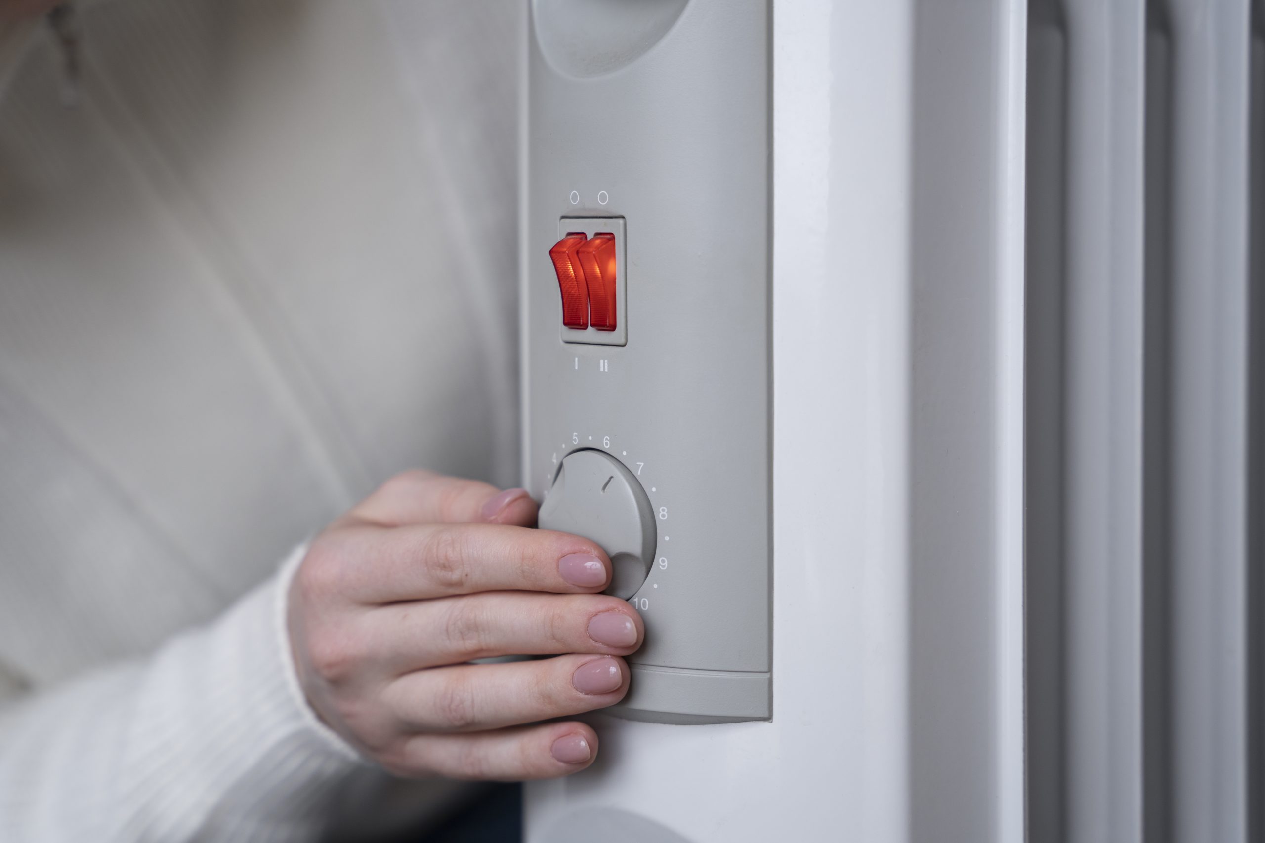 India Electric Boiler Market Outlook to 2035 hand-turning-heater-scaled