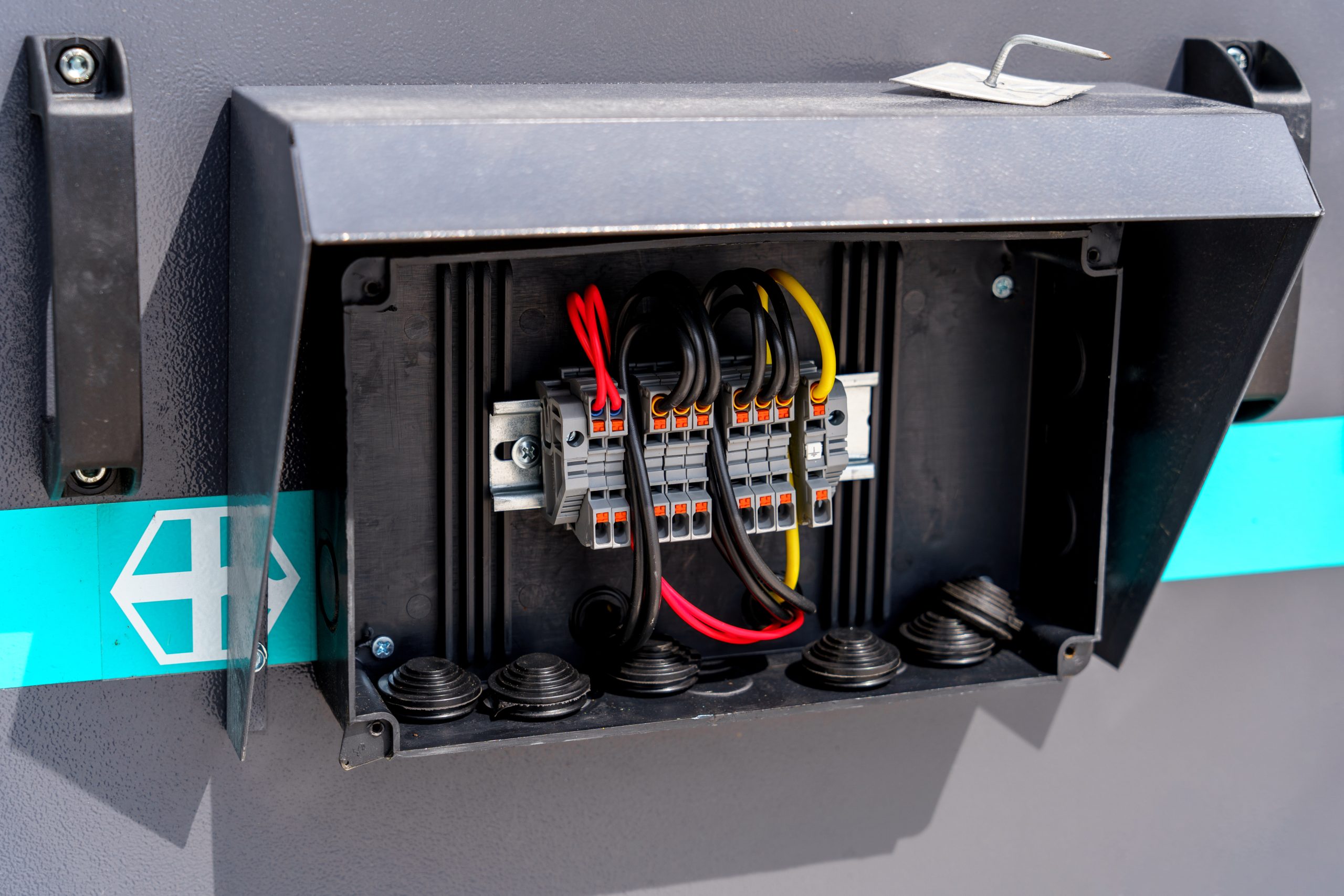 Vietnam Solid-State Circuit Breakers Market Outlook to 2035 image-17-2-scaled