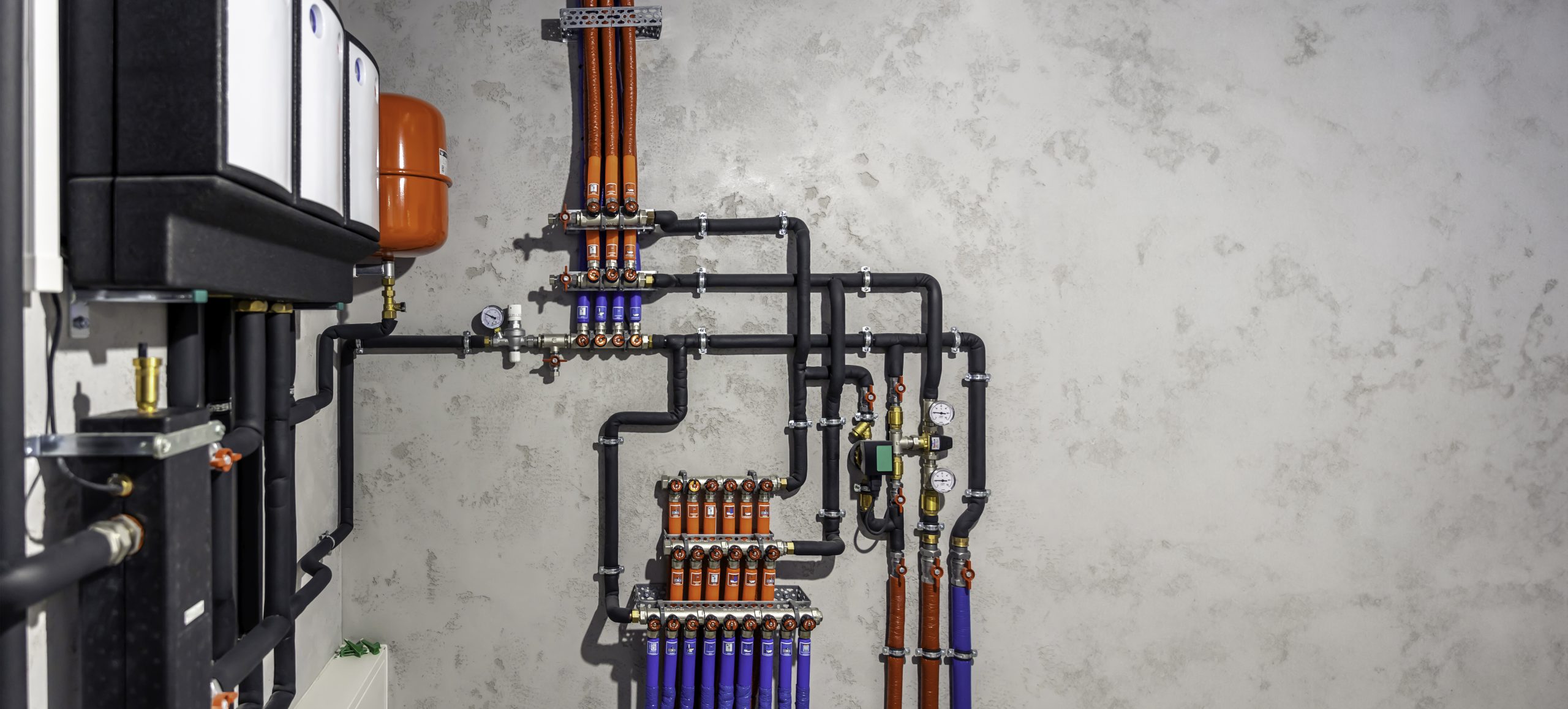 modern-autonomous-heating-system-boiler-room-copy-space-scaled