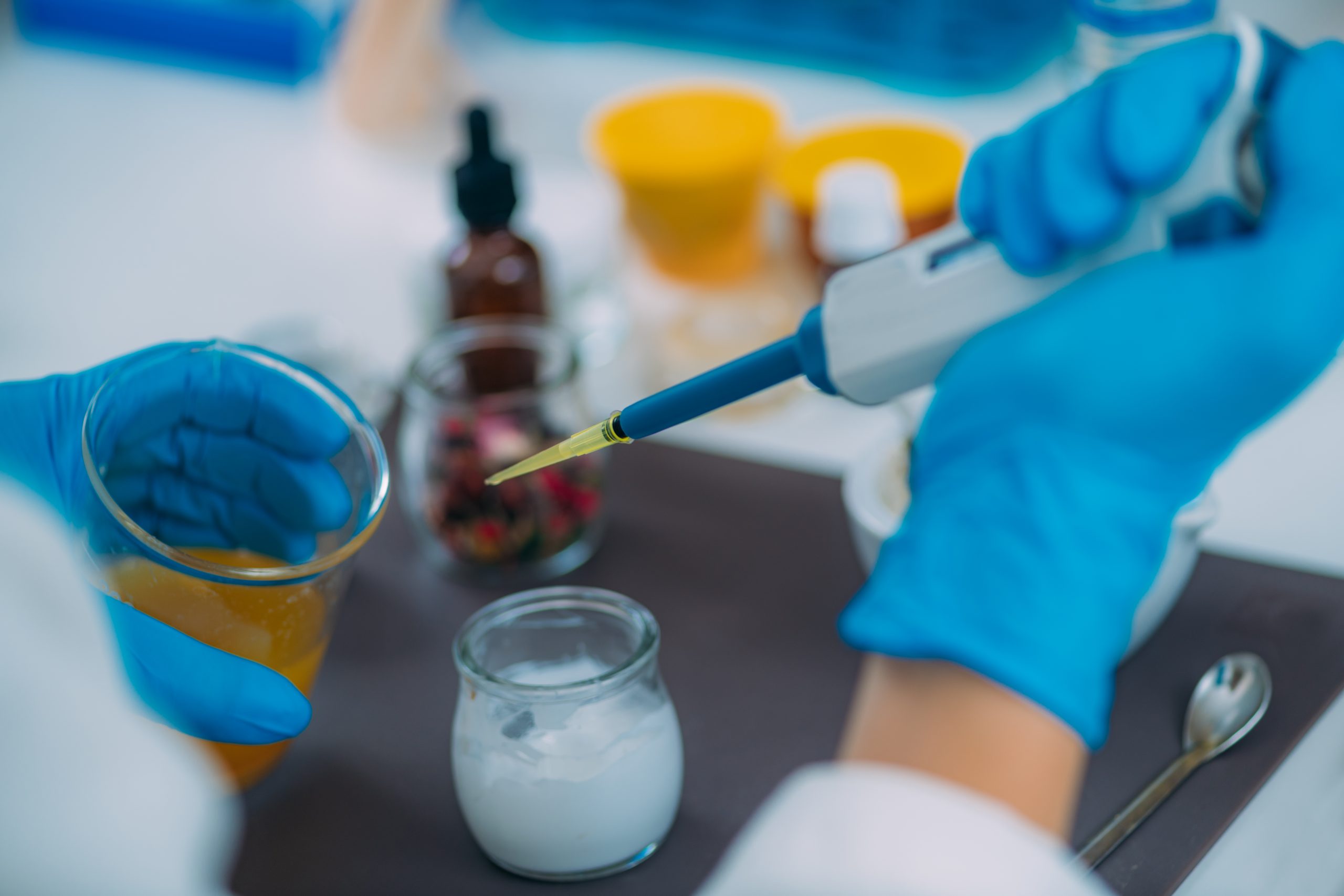 natural-cosmetics-preparing-beauty-cream-lab-scaled