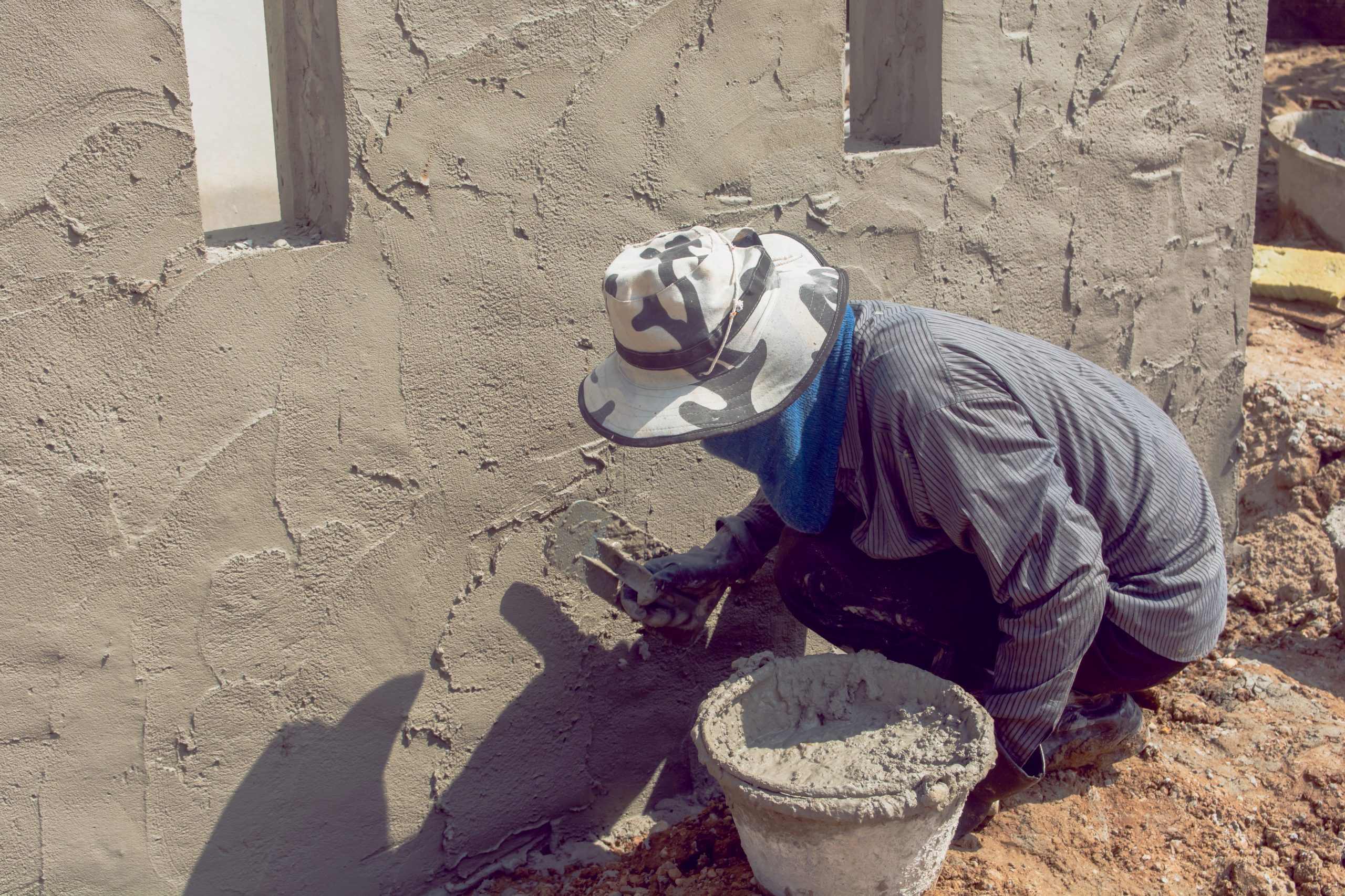 Philippines Concrete Admixtures Market Outlook to 2035 side-view-man-working-scaled