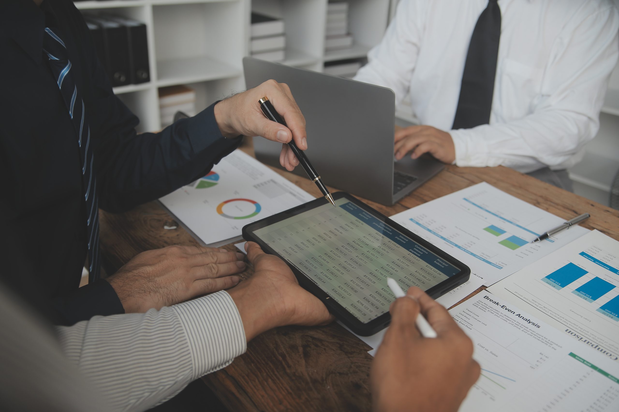 What Technology Are Customers Actually Ready to Buy—and What Is Holding Adoption Back? technology-customer-demand-assessment-consulting-scaled